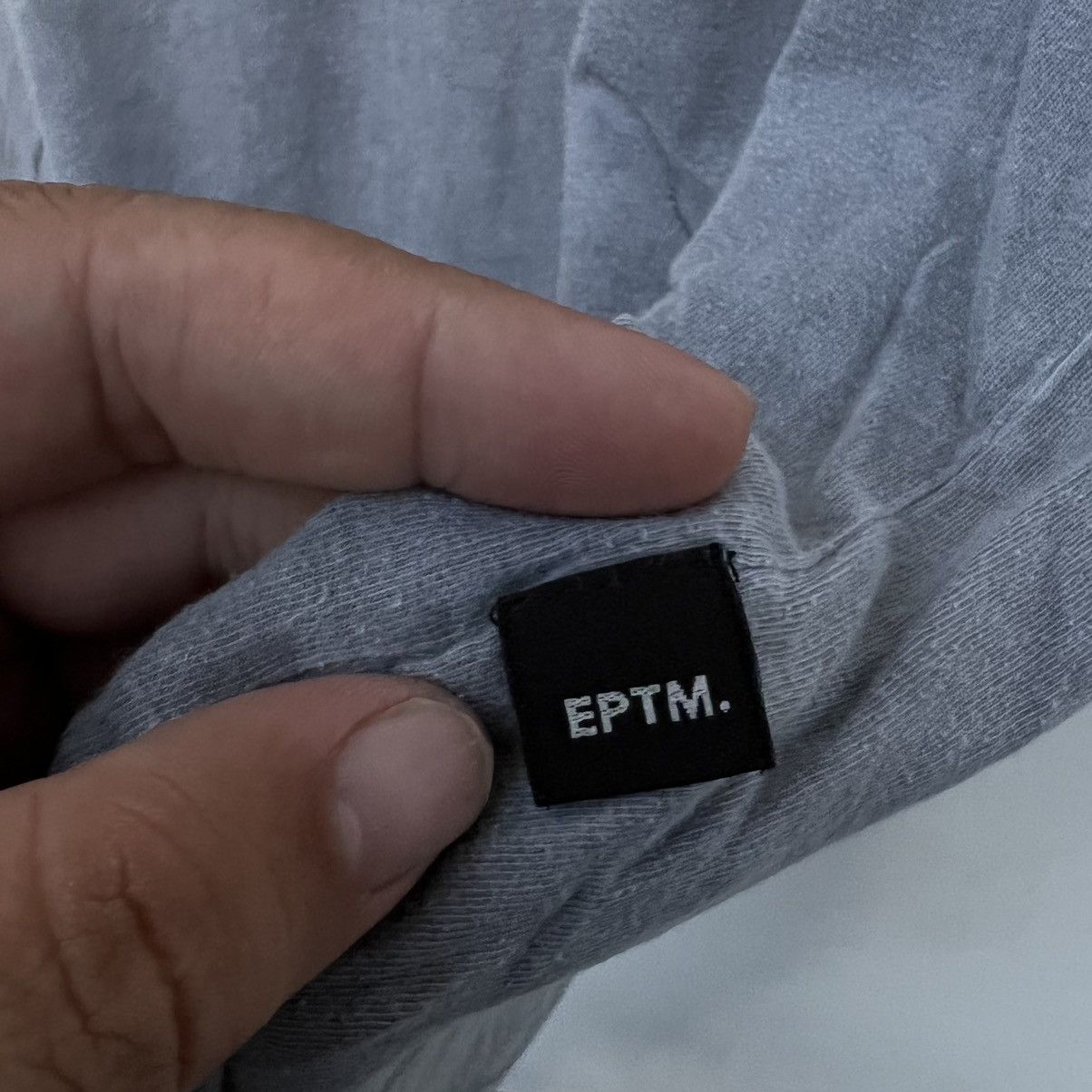 Japanese Brand RARE ASYMMETRIC DESIGN CUTTING TEE EPTM MADE IN USA Size US XL / EU 56 / 4 - 5 Thumbnail