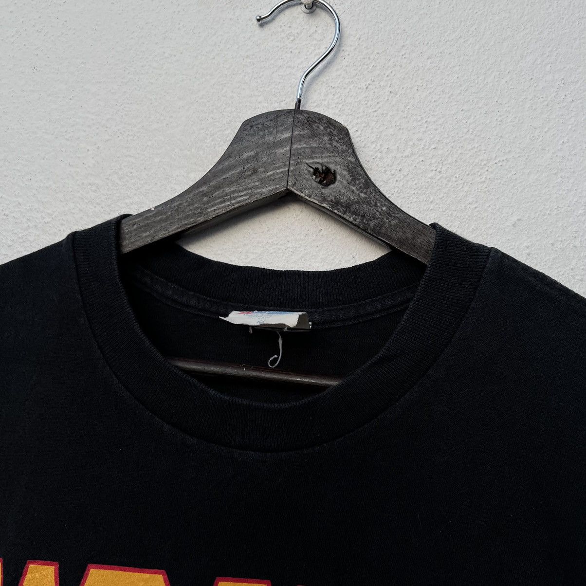 Japanese Brand VINTAGE MLB TEE BIG LOGO PIRATES 18 MAJESTIC Size US XL / EU 56 / 4 - 4 Thumbnail