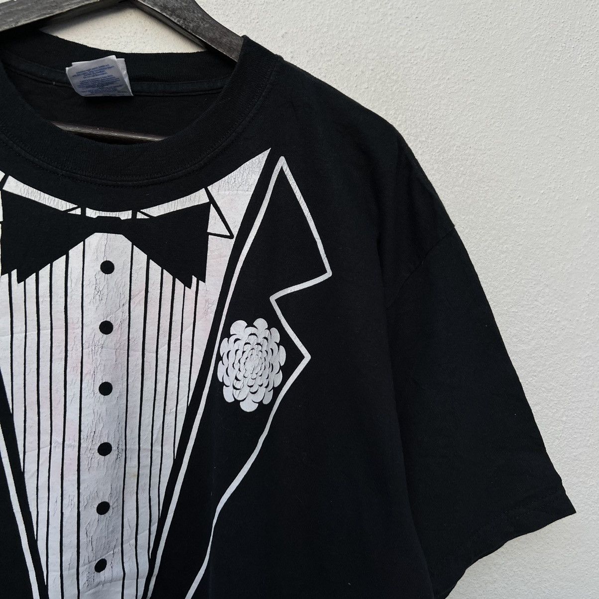 Vintage VINTAGE TUXEDO BIG LOGO TEE RARE DESIGN Size US XL / EU 56 / 4 - 4 Thumbnail