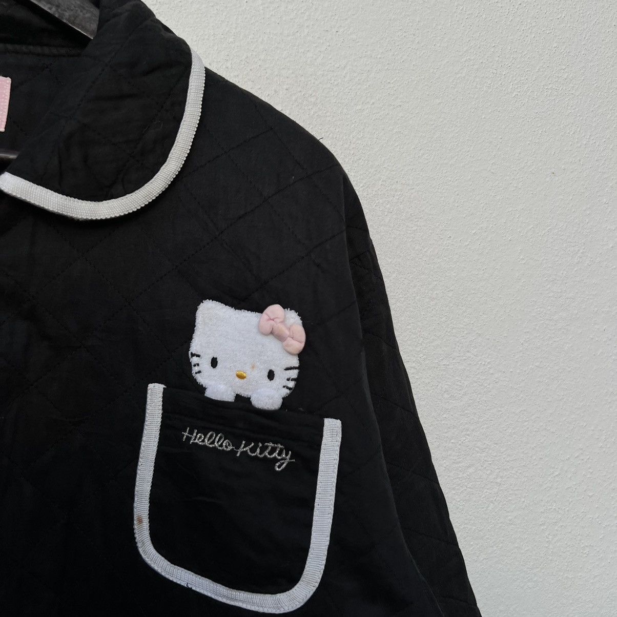 Cartoon Network RARE HELLO KITTY JACKET BIG LOGO RARE DESIGN Size US M / EU 48-50 / 2 - 4 Thumbnail