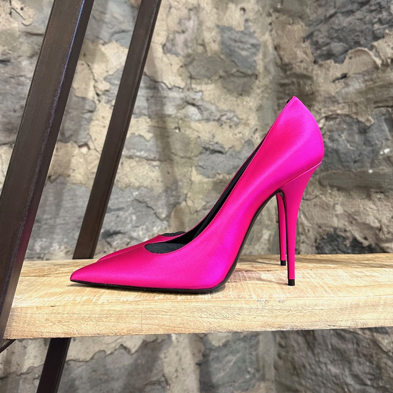 Saint Laurent Paris Saint Laurent Hot Pink Satin Marylin 110 Pumps Size US 11 / IT 41 - 5 Thumbnail
