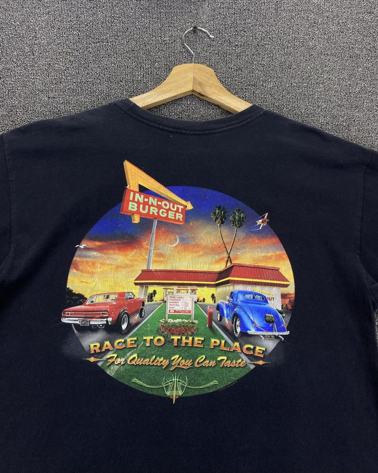 Vintage Vintage In N Out Burger Since 1948 California Tee T Shirts Size US M / EU 48-50 / 2 - 5 Thumbnail
