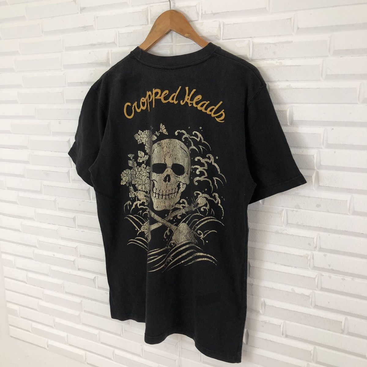 Japanese Brand VINTAGE CROPPED HEAD EMBROIDERY TEE BIG LOGO Size US L / EU 52-54 / 3 - 2 Thumbnail