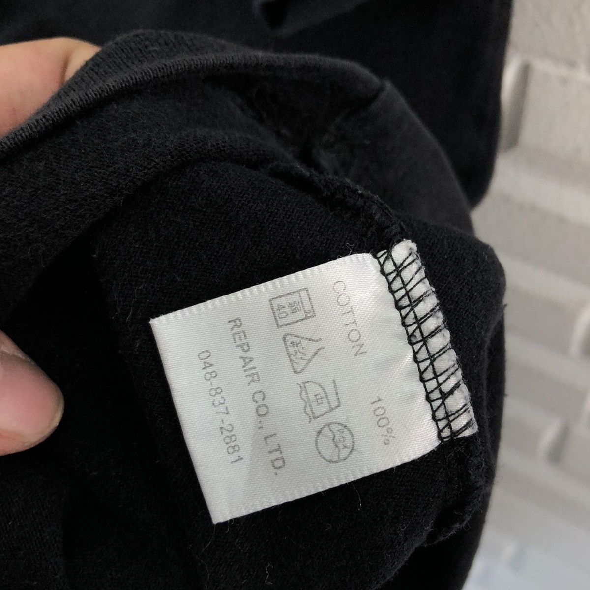 Japanese Brand VINTAGE CROPPED HEAD EMBROIDERY TEE BIG LOGO Size US L / EU 52-54 / 3 - 12 Thumbnail