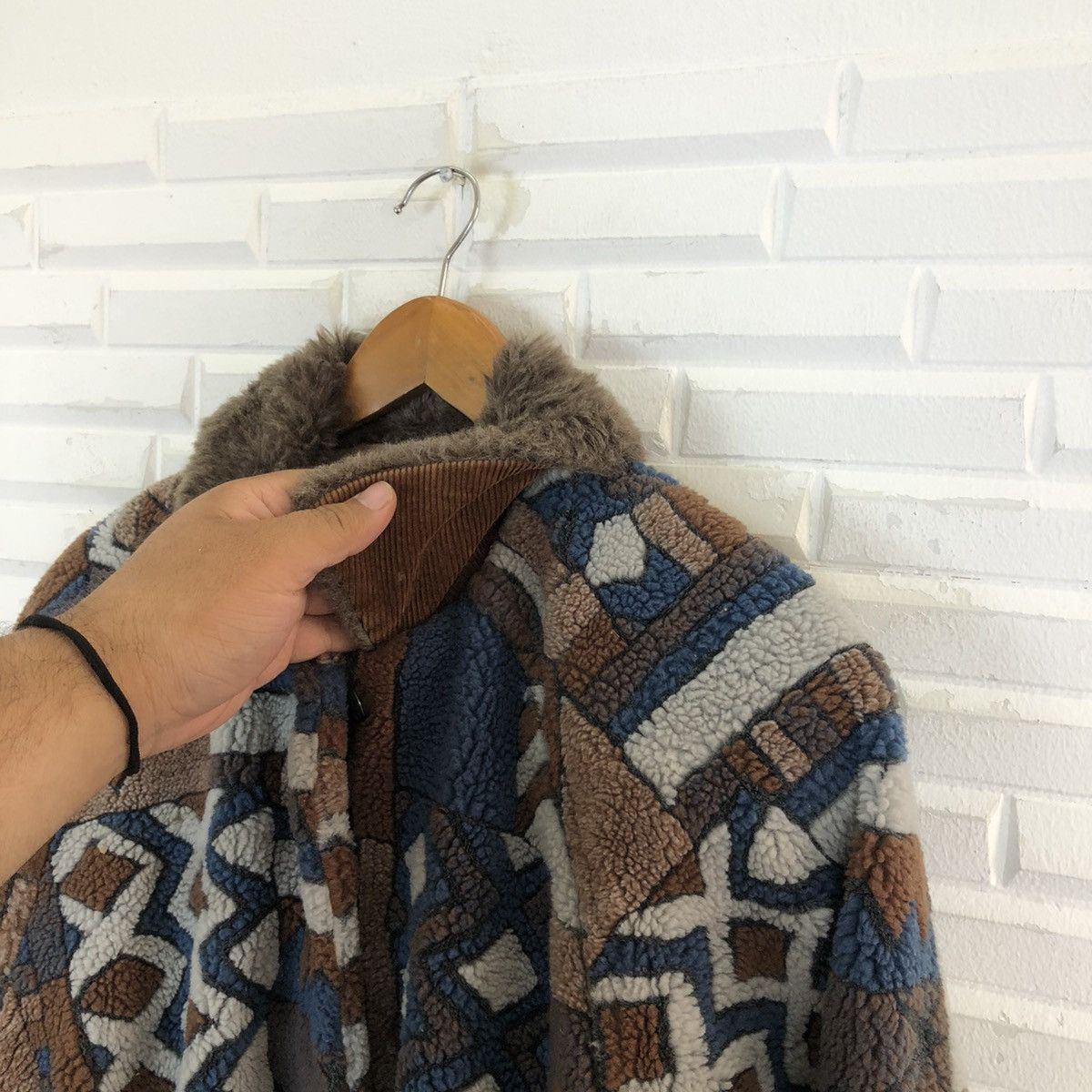 Japanese Brand VINTAGE ELLESSE MINK FUR COLLAR NAVAJO DESIGN JACKET Size US M / EU 48-50 / 2 - 9 Thumbnail
