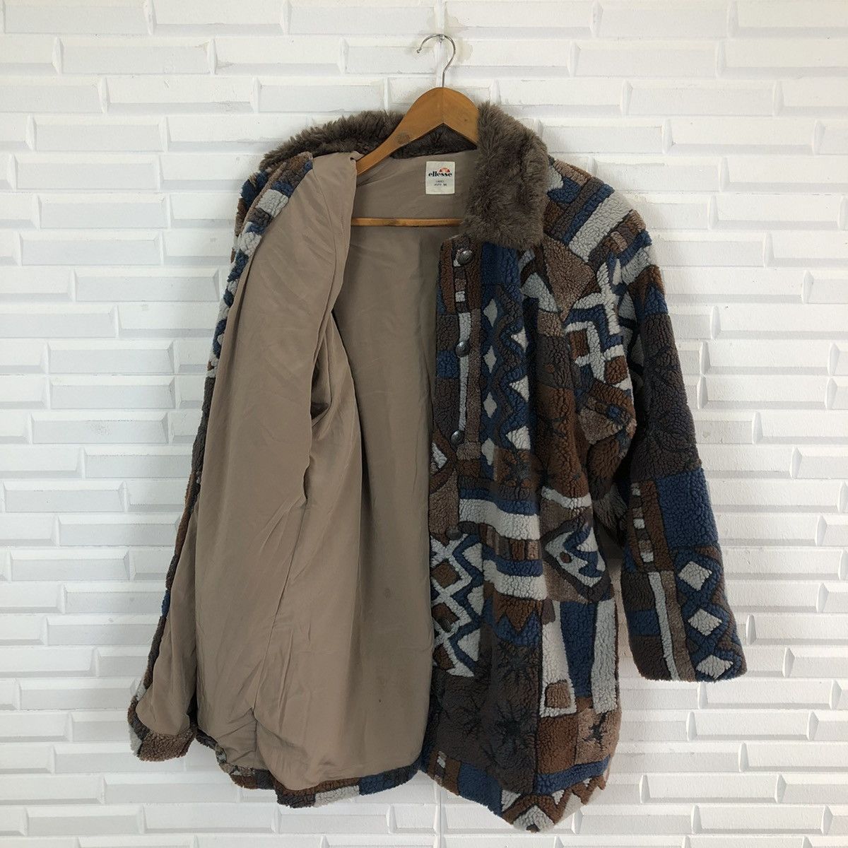 Japanese Brand VINTAGE ELLESSE MINK FUR COLLAR NAVAJO DESIGN JACKET Size US M / EU 48-50 / 2 - 12 Thumbnail