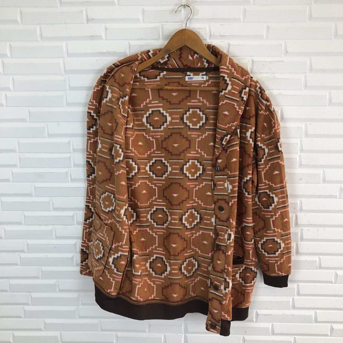 Japanese Brand VINTAGE SEVENDAYS SUNDAY NAVAJO DESIGN BUTTON JACKET Size US M / EU 48-50 / 2 - 9 Thumbnail