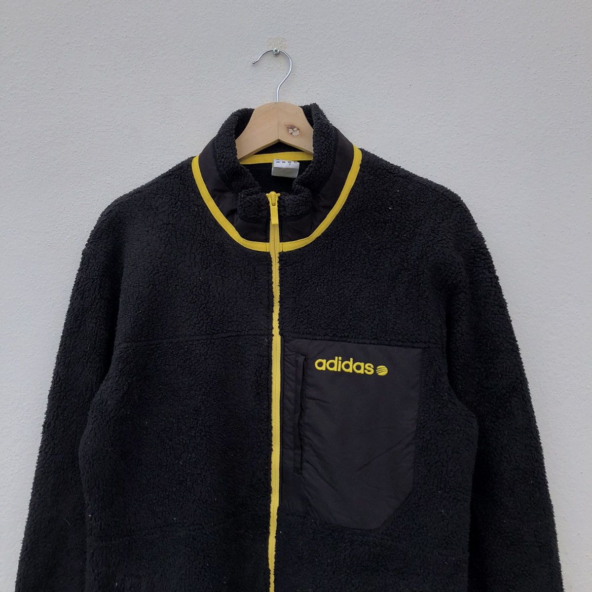 Adidas ADIDAS SHERPA FLEECE ZIPPER JACKET Size US M / EU 48-50 / 2 - 3 Thumbnail