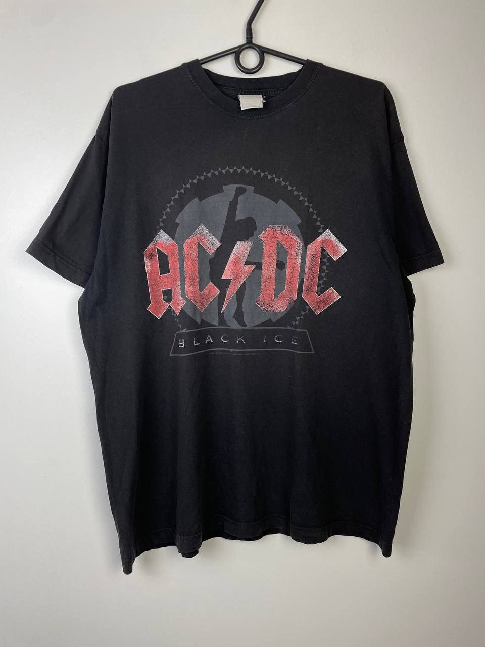 Vintage AC/DC vintage t-shirt size Xl Size US XL / EU 56 / 4 - 1 Thumbnail