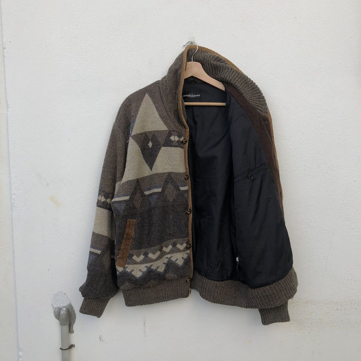 Japanese Brand VINTAGE ARNALDO BASSINI ITALIAN NAVAJO DESIGN Size US L / EU 52-54 / 3 - 12 Thumbnail