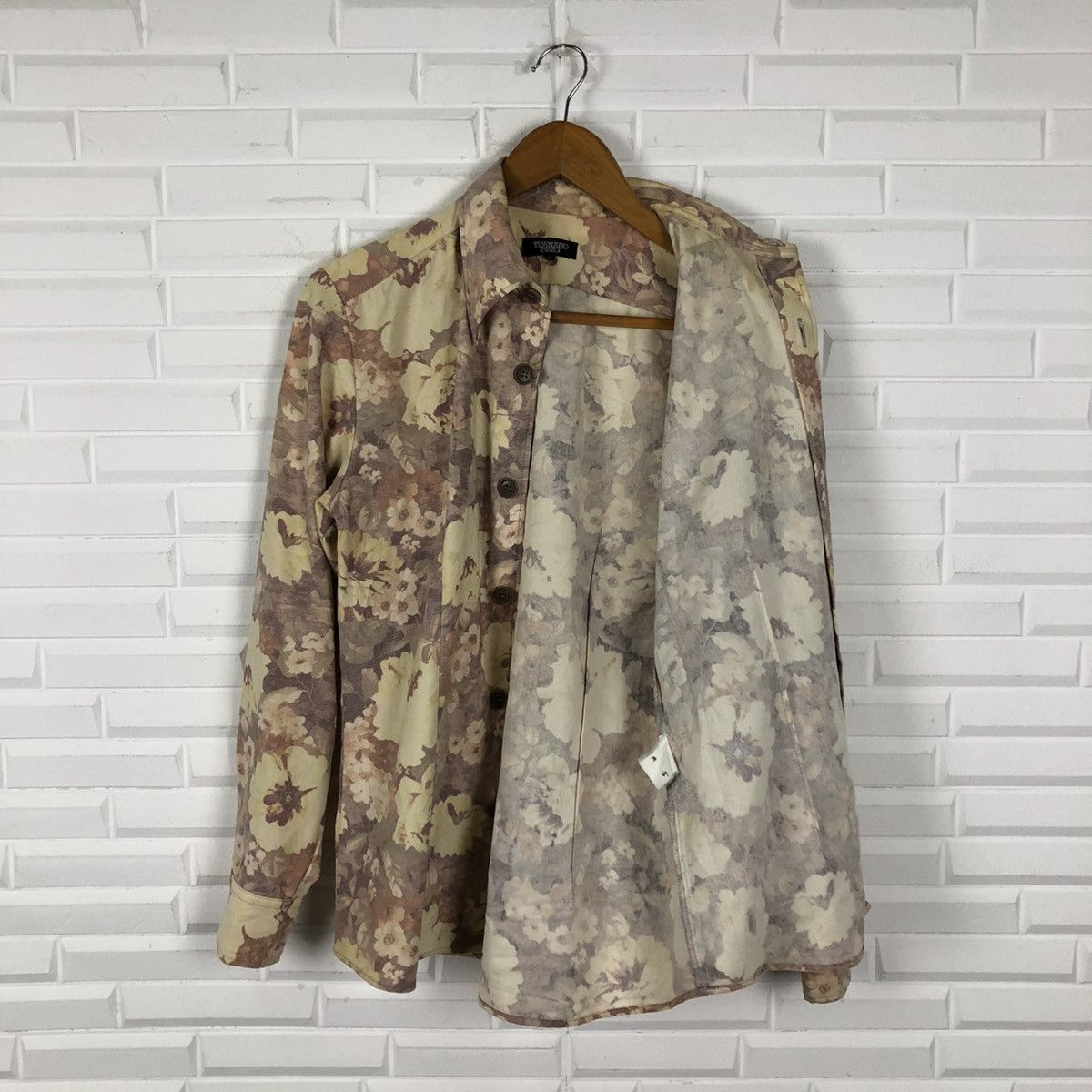 Japanese Brand FULLPRINT FLOWER BUTTON JACKET TORNADO MART FABRIC OF JAPAN Size US M / EU 48-50 / 2 - 10 Thumbnail