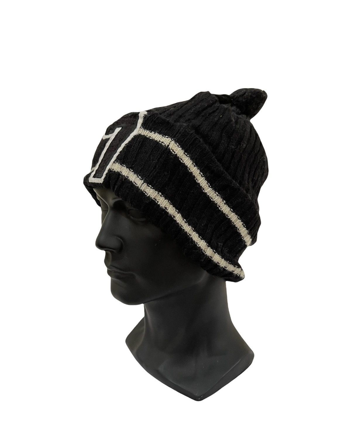 Japanese Brand Japanese brand Jil Stuart Beanie Hat Size ONE SIZE - 2 Thumbnail
