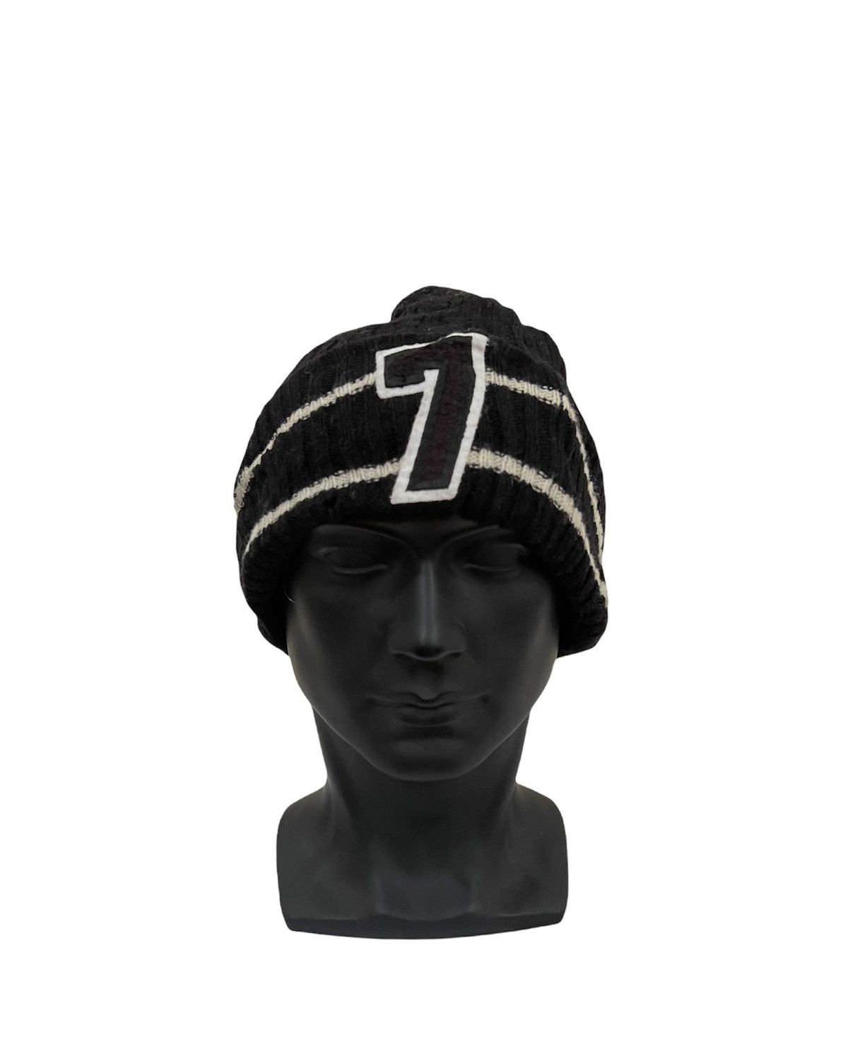 Japanese Brand Japanese brand Jil Stuart Beanie Hat Size ONE SIZE - 1 Thumbnail