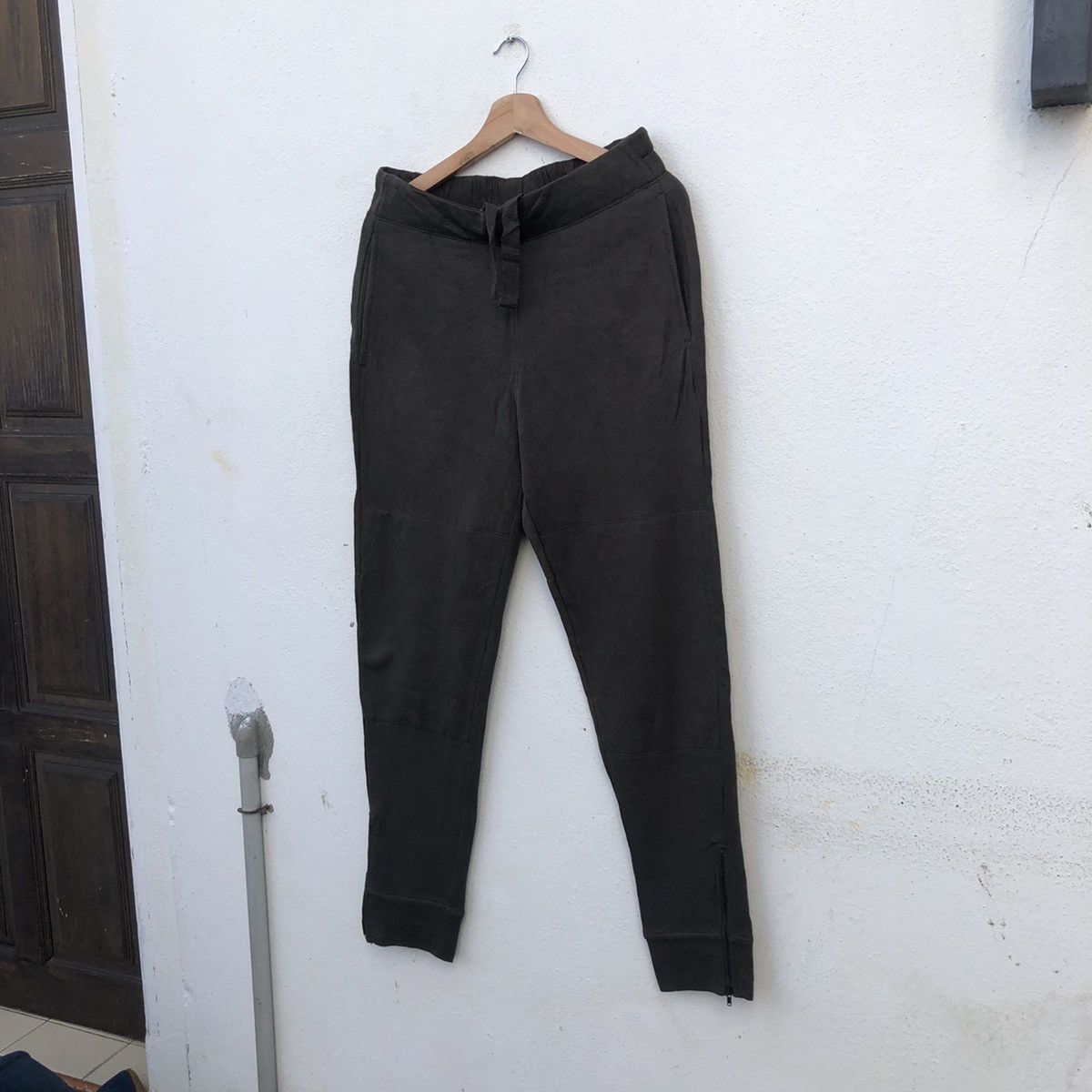 Japanese Brand JOGGER PANTS RARE DESIGN UNIQLO LEMAIRE Size US 30 / EU 46 - 2 Thumbnail