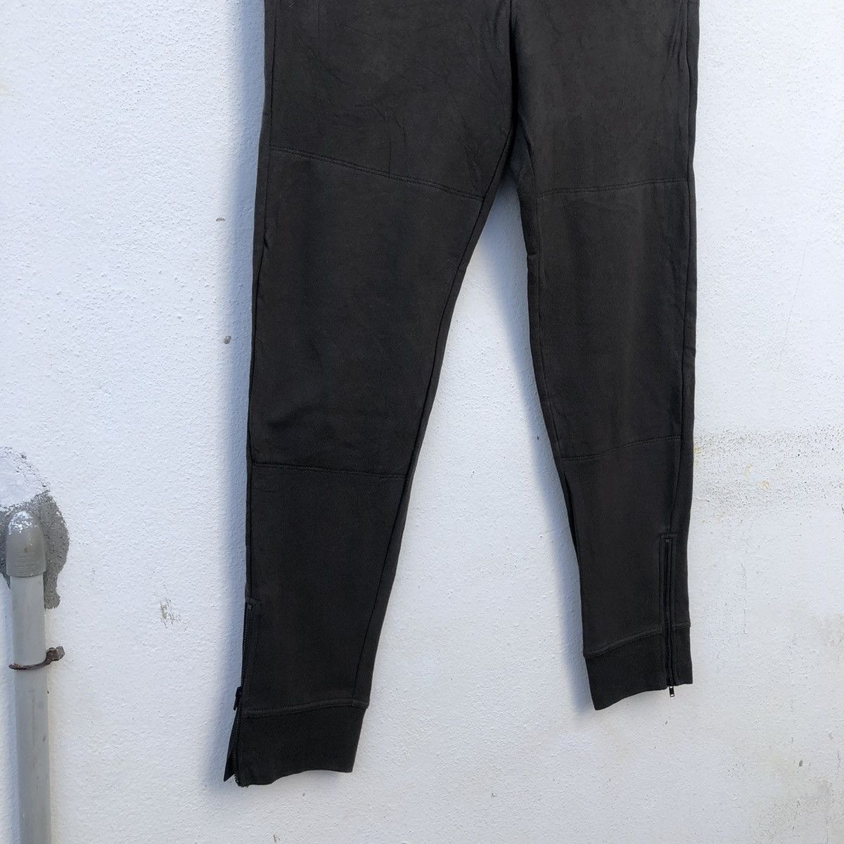 Japanese Brand JOGGER PANTS RARE DESIGN UNIQLO LEMAIRE Size US 30 / EU 46 - 5 Thumbnail