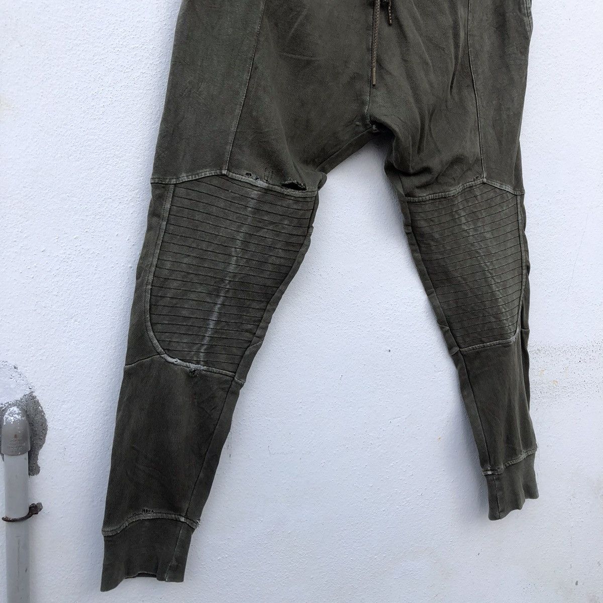 Japanese Brand MILITARY COLLECTION DESIGN PARACHUTE BONDAGE PANTS ZARA MAN Size US 32 / EU 48 - 4 Thumbnail