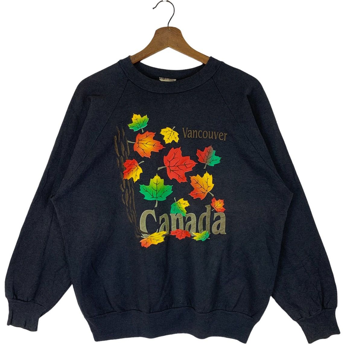 Vintage Vintage 90s Vancouver Canada Crewneck Sweatshirt Size US M / EU 48-50 / 2 - 1 Thumbnail