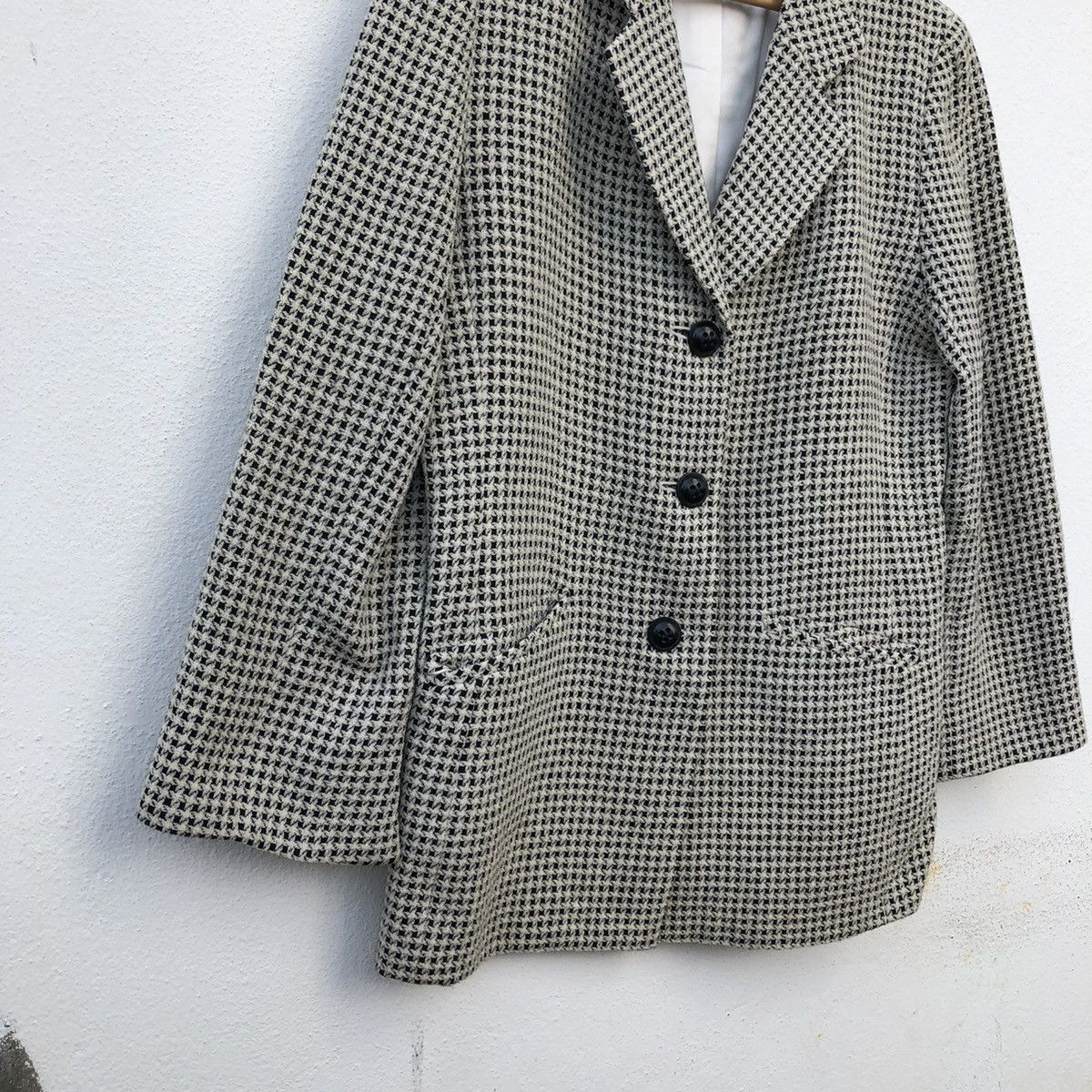 Christian Dior Monsieur CHRISTIAN DIOR BUTTON JACKET Size US M / EU 48-50 / 2 - 6 Thumbnail