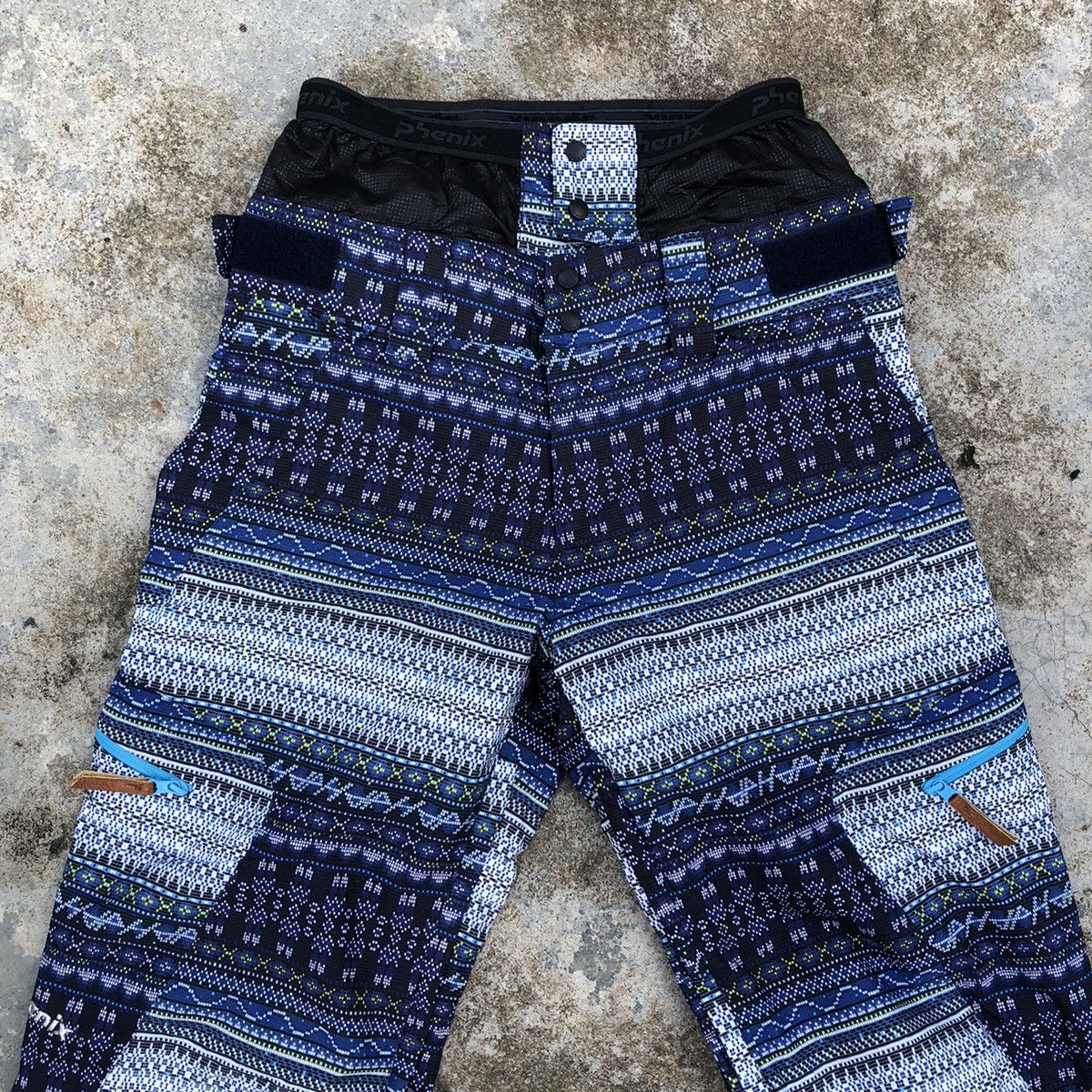 Japanese Brand RARE STYLE PHENIX SKI OVERALLS NAVAJO DESIGN Size US 30 / EU 46 - 2 Thumbnail