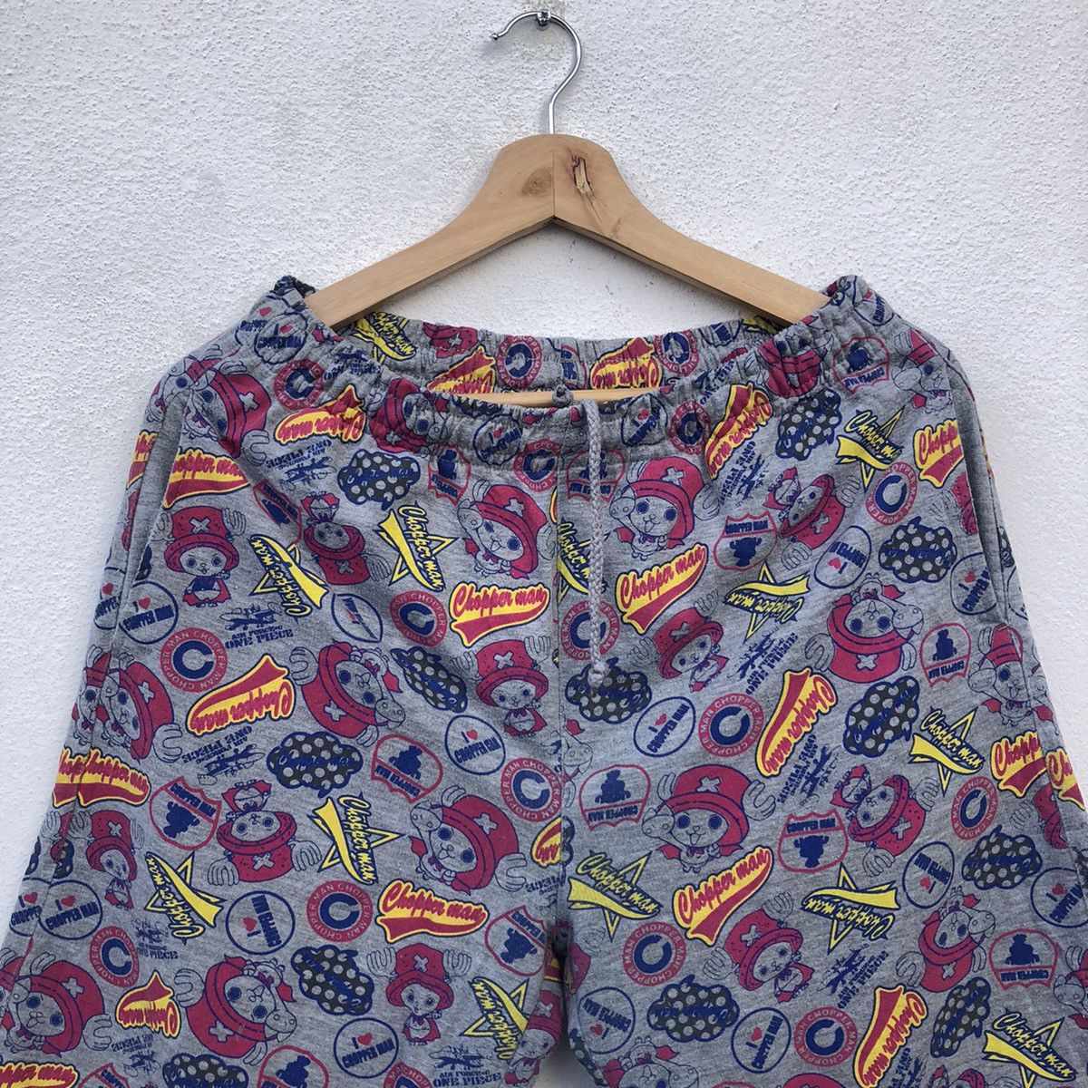 Cartoon Network TONY TONY CHOPPER FULL PRINT SHORT PANTS ONE PIECE Size US 30 / EU 46 - 3 Thumbnail
