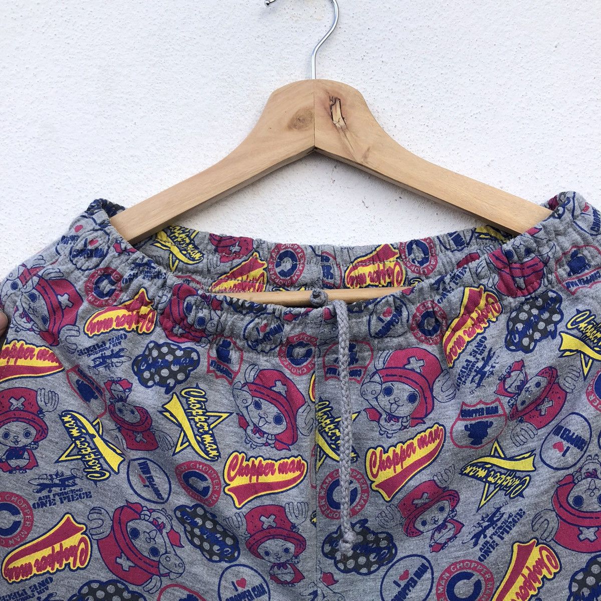 Cartoon Network TONY TONY CHOPPER FULL PRINT SHORT PANTS ONE PIECE Size US 30 / EU 46 - 6 Thumbnail