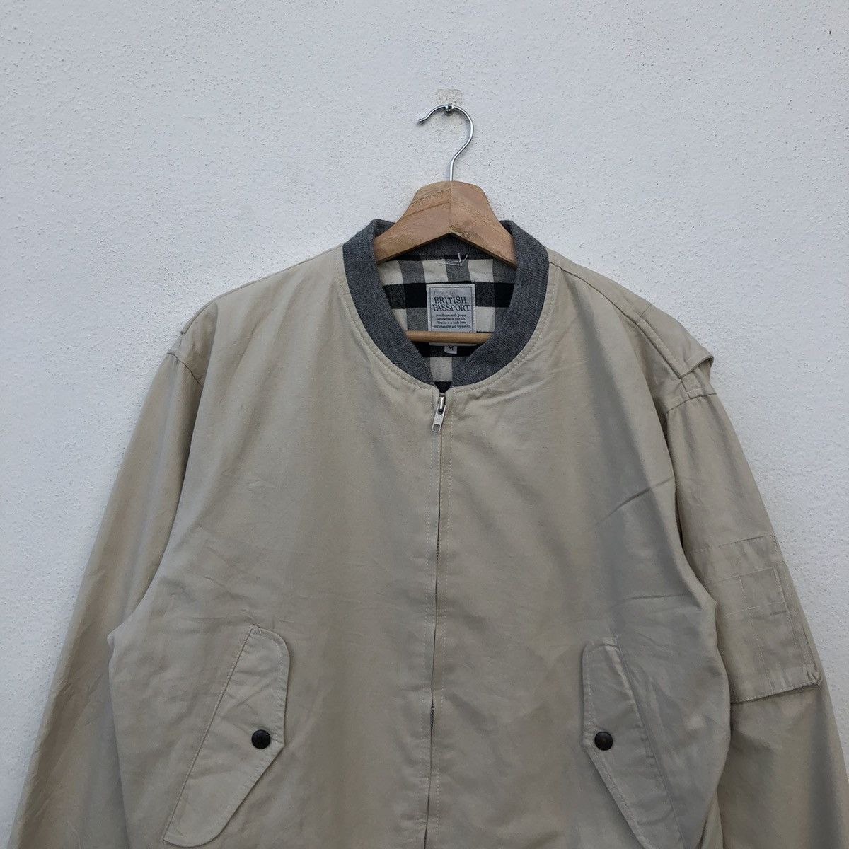 Japanese Brand BRITISH PASSPORTBOMBER STYLE JACKET INSPIRED BY ISSEY MIYAK Size US M / EU 48-50 / 2 - 3 Thumbnail