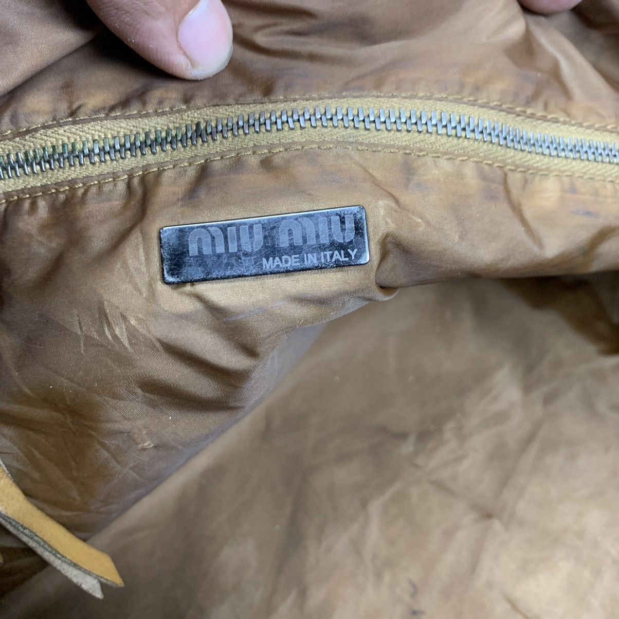 Miu Miu 💥‼️HOT SALE‼️💥Authentic Miu Miu Leather Handbag Size ONE SIZE - 7 Thumbnail