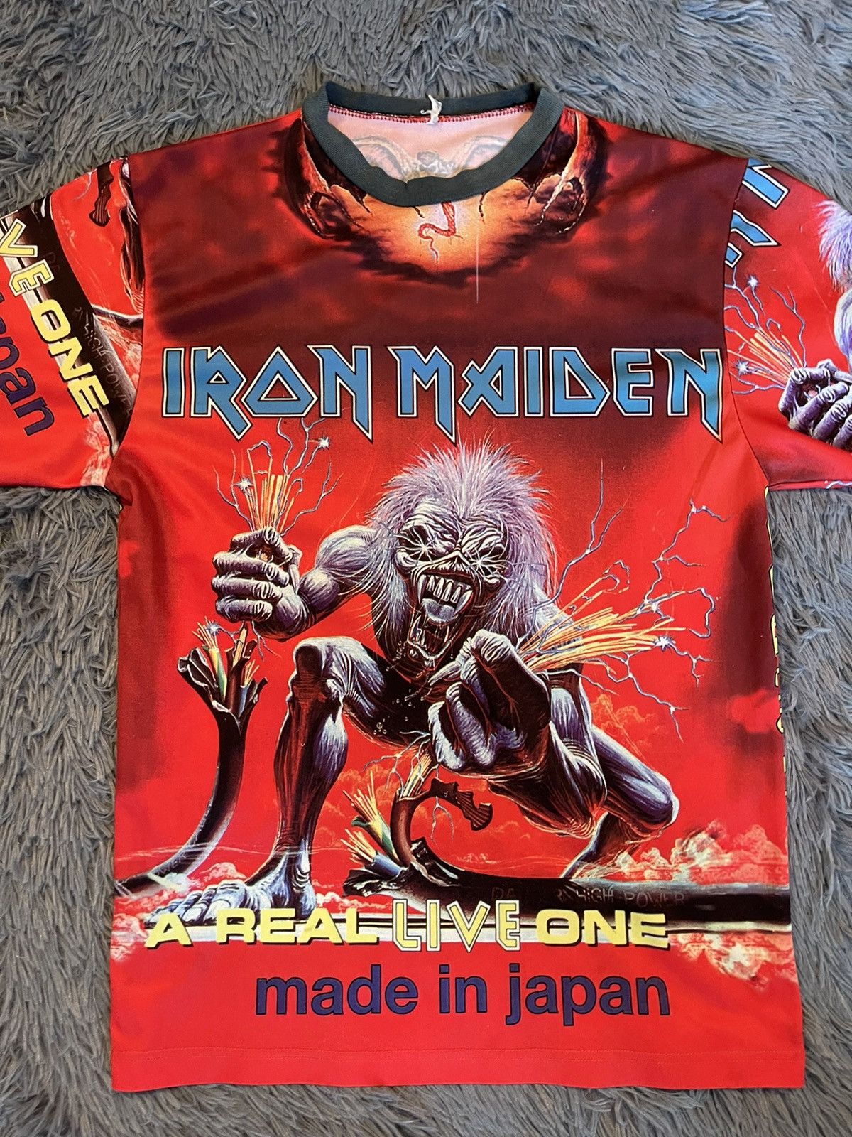 Vintage iron maiden concert offers T-shirt