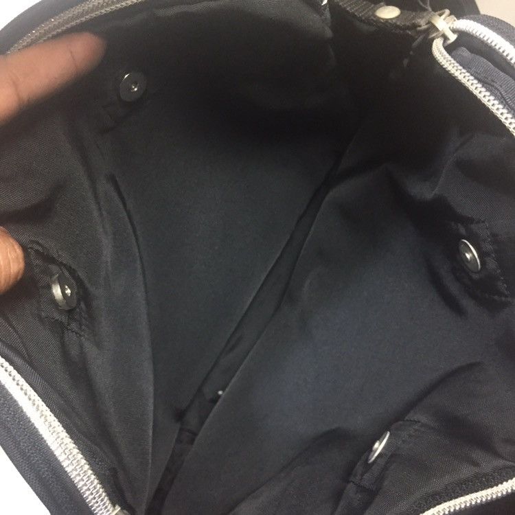 Y’saccs pour homme sling bag small nice design