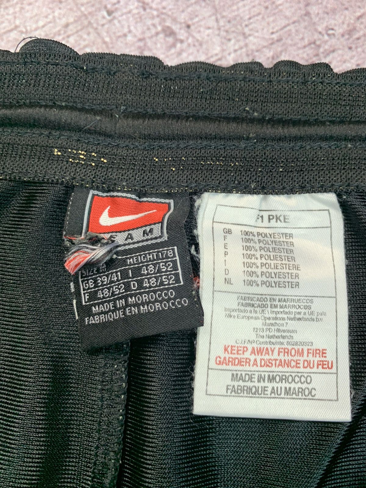 Nike × Vintage Vintage Nike Shorts Size US 32 / EU 48 - 3 Thumbnail