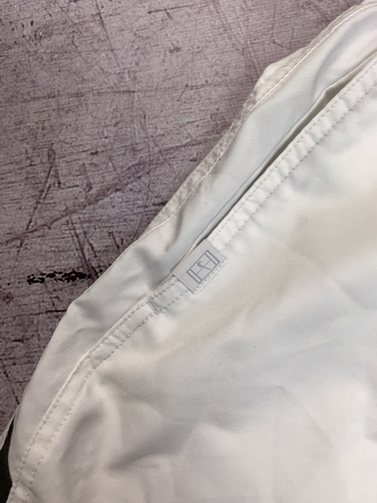 Nike Vintage Nike White Shorts Size US 32 / EU 48 - 6 Thumbnail