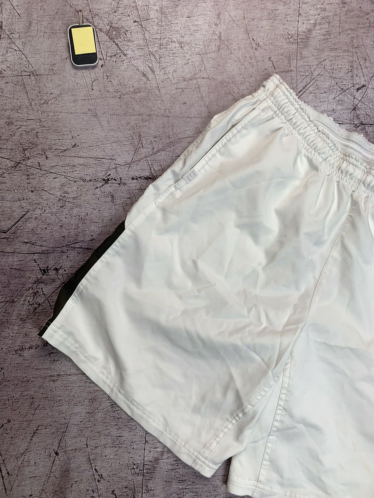 Nike Vintage Nike White Shorts Size US 32 / EU 48 - 7 Thumbnail