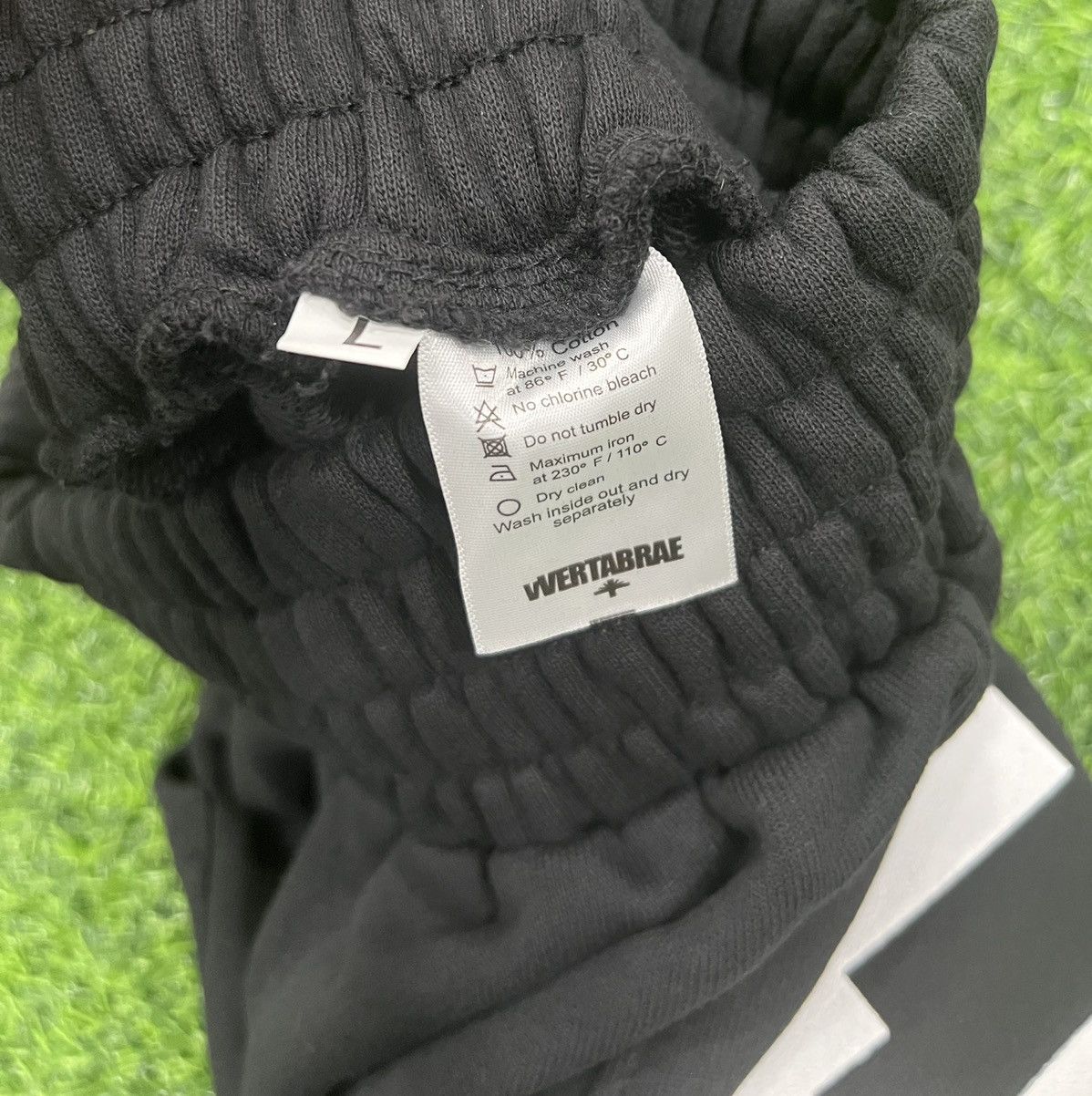 Vertabrae Vertabrae Black Sweatpants size large Size US 32 / EU 48 - 3 Thumbnail