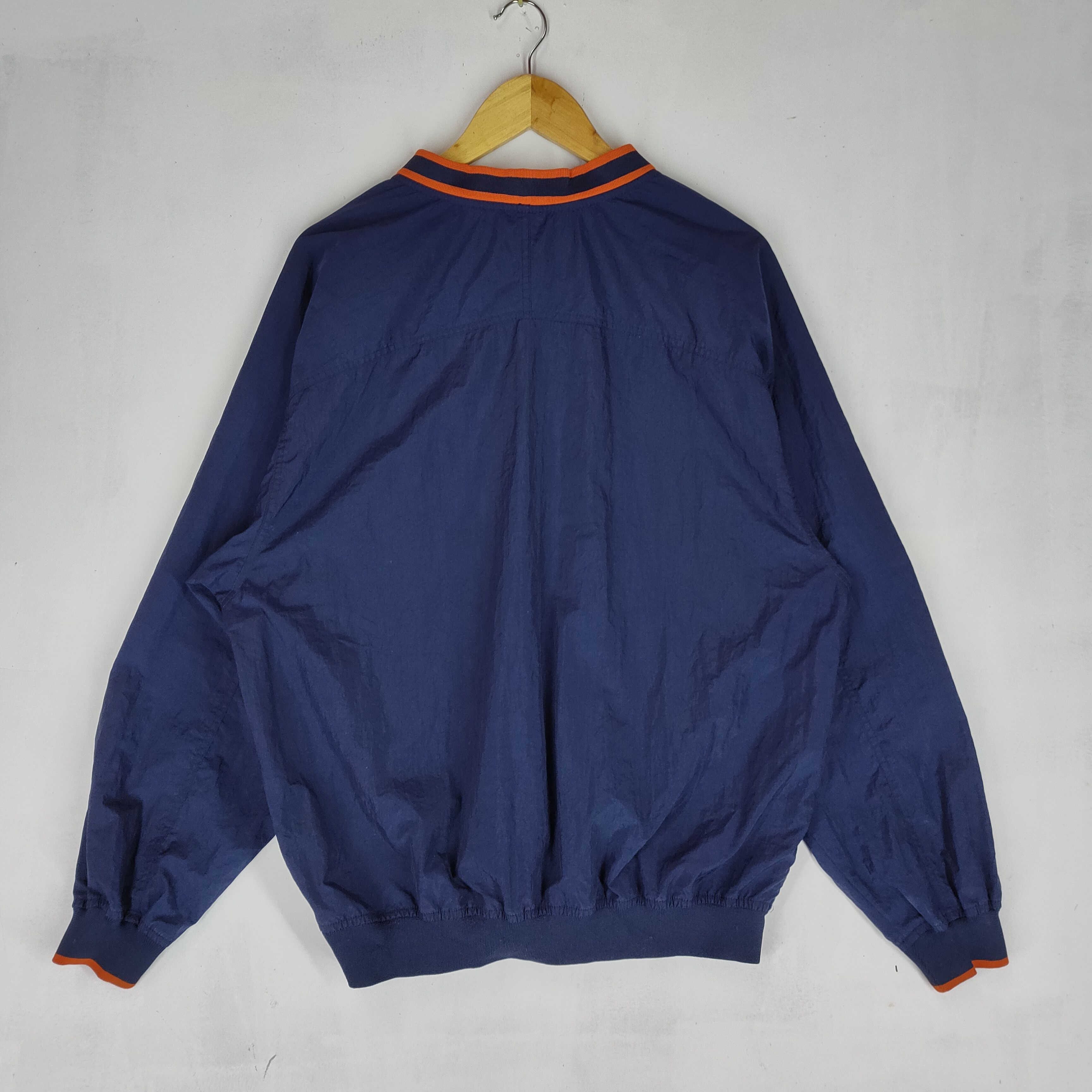 Nike Vintage 90s NIKE CENTER SWOOSH Vneck Polyester Sweatshirt Size US XL / EU 56 / 4 - 7 Thumbnail