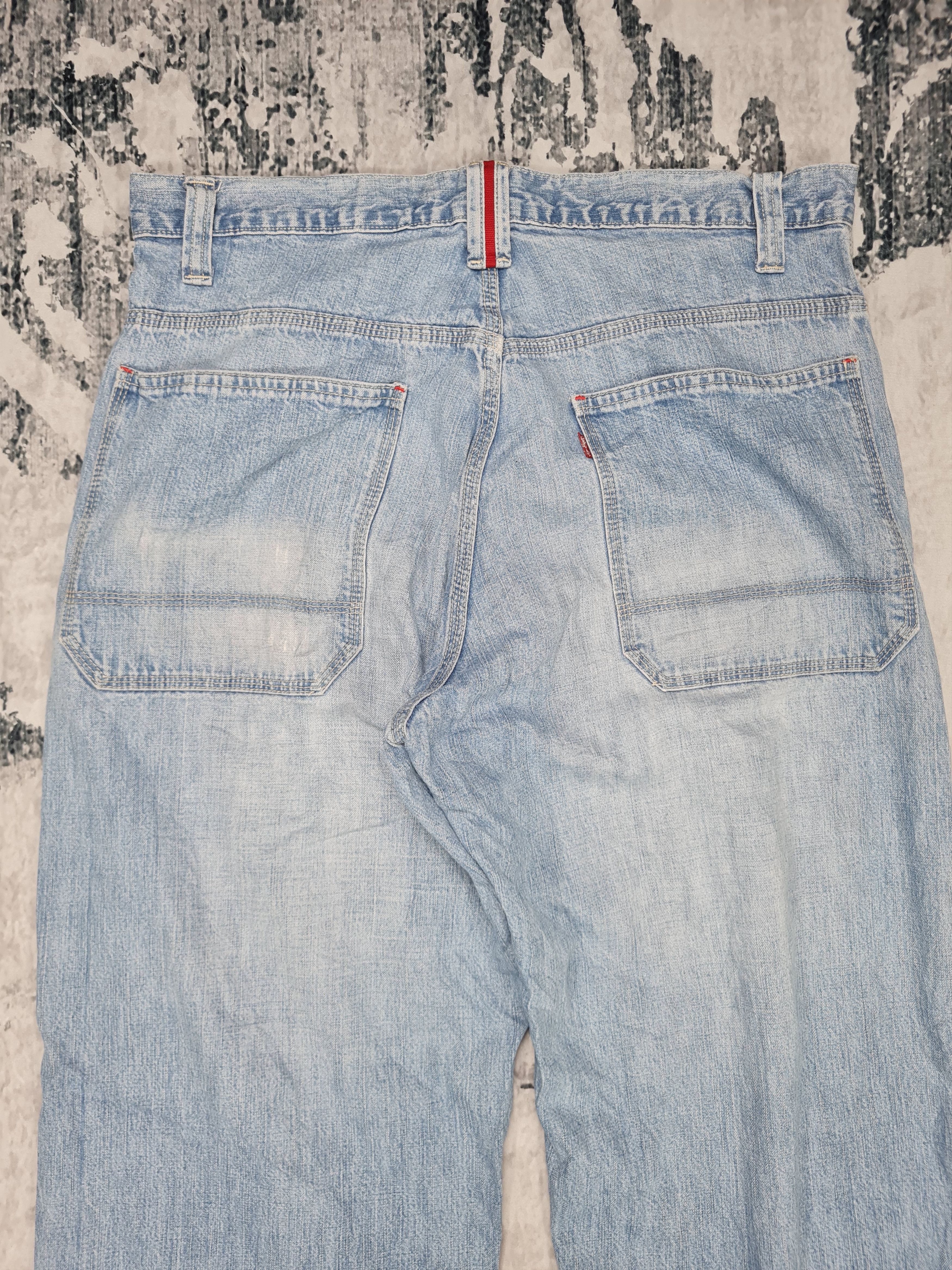 Levi's Vintage Clothing Vintage LEVIS Light Wash Baggy Size 35X30 Jeans L0223 Size US 35 - 5 Thumbnail