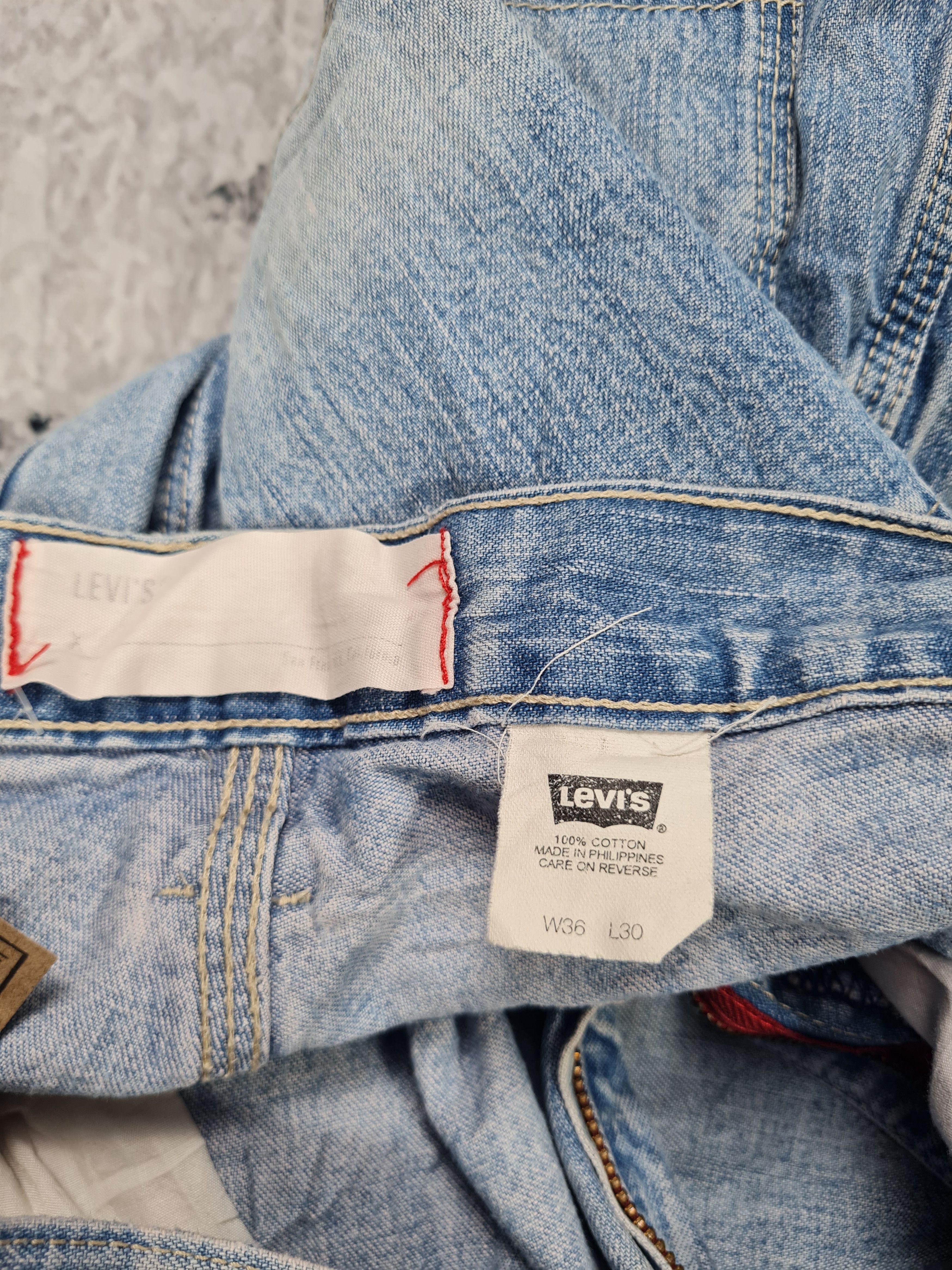Levi's Vintage Clothing Vintage LEVIS Light Wash Baggy Size 35X30 Jeans L0223 Size US 35 - 9 Thumbnail