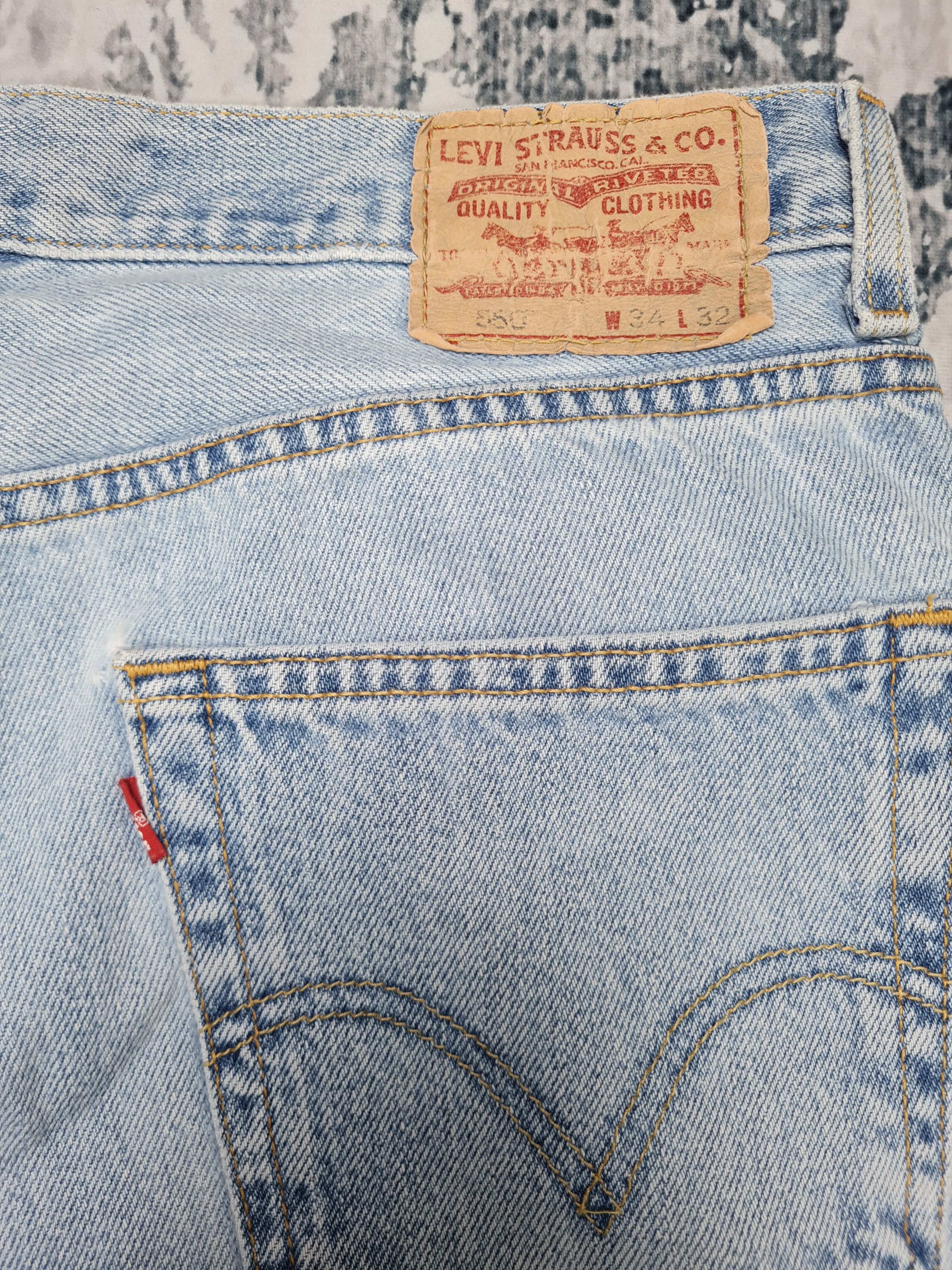 Levi's Vintage Clothing Vintage LEVIS 550 Light Wash Stain Size 34X31 Jeans L0215 Size US 34 / EU 50 - 7 Thumbnail