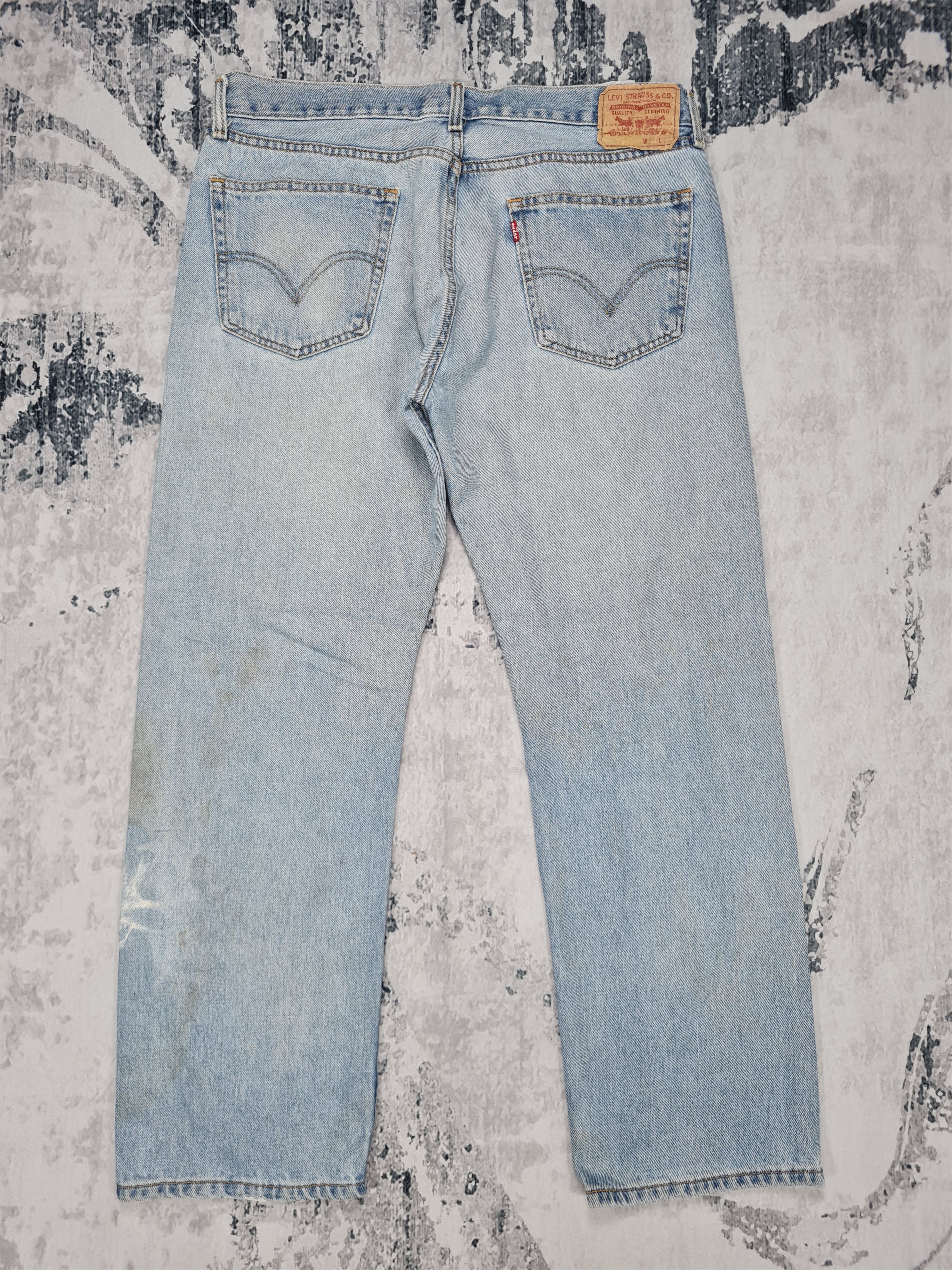 image of Distressed Denim x Levis 505 Light Wash Sun Faded Size 36X30 Jeans L0216 in Light Blue, Men's