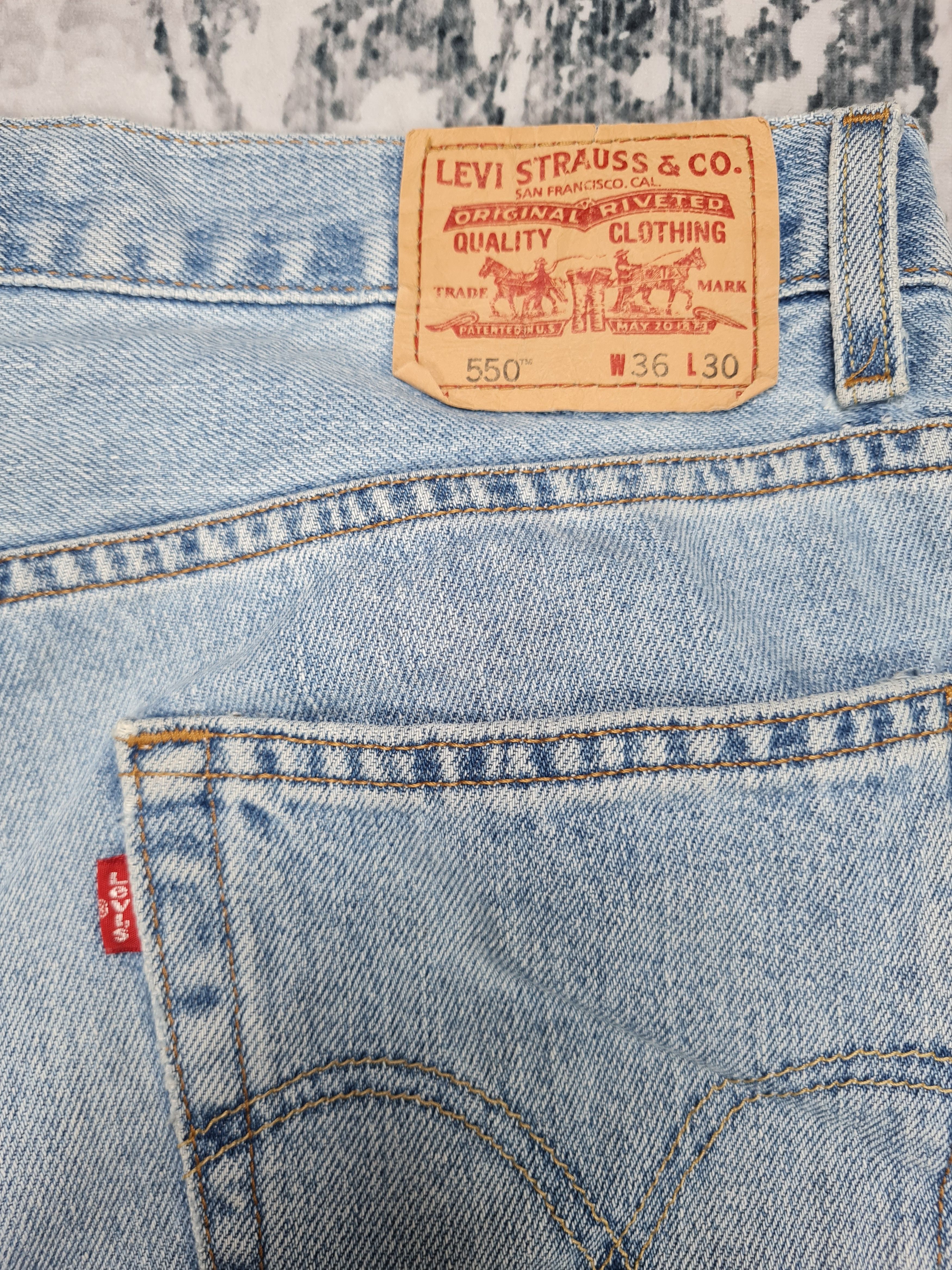 Levi's Vtg LEVIS 550 Light Wash Sun Faded Size 36X28.5 Jeans L0251 Size US 36 / EU 52 - 6 Thumbnail