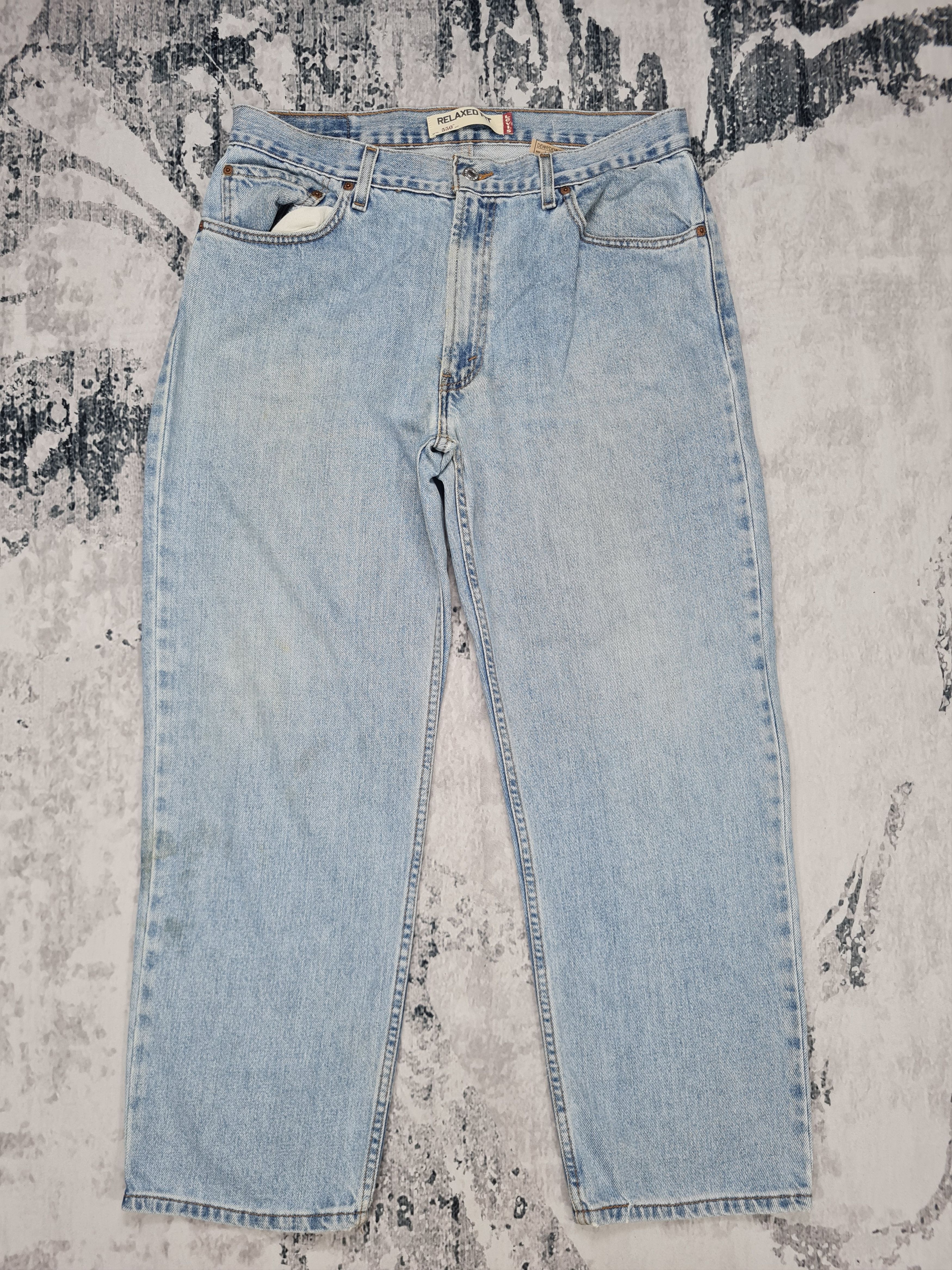 Levi's Vtg LEVIS 550 Light Wash Sun Faded Size 36X28.5 Jeans L0251 Size US 36 / EU 52 - 1 Thumbnail