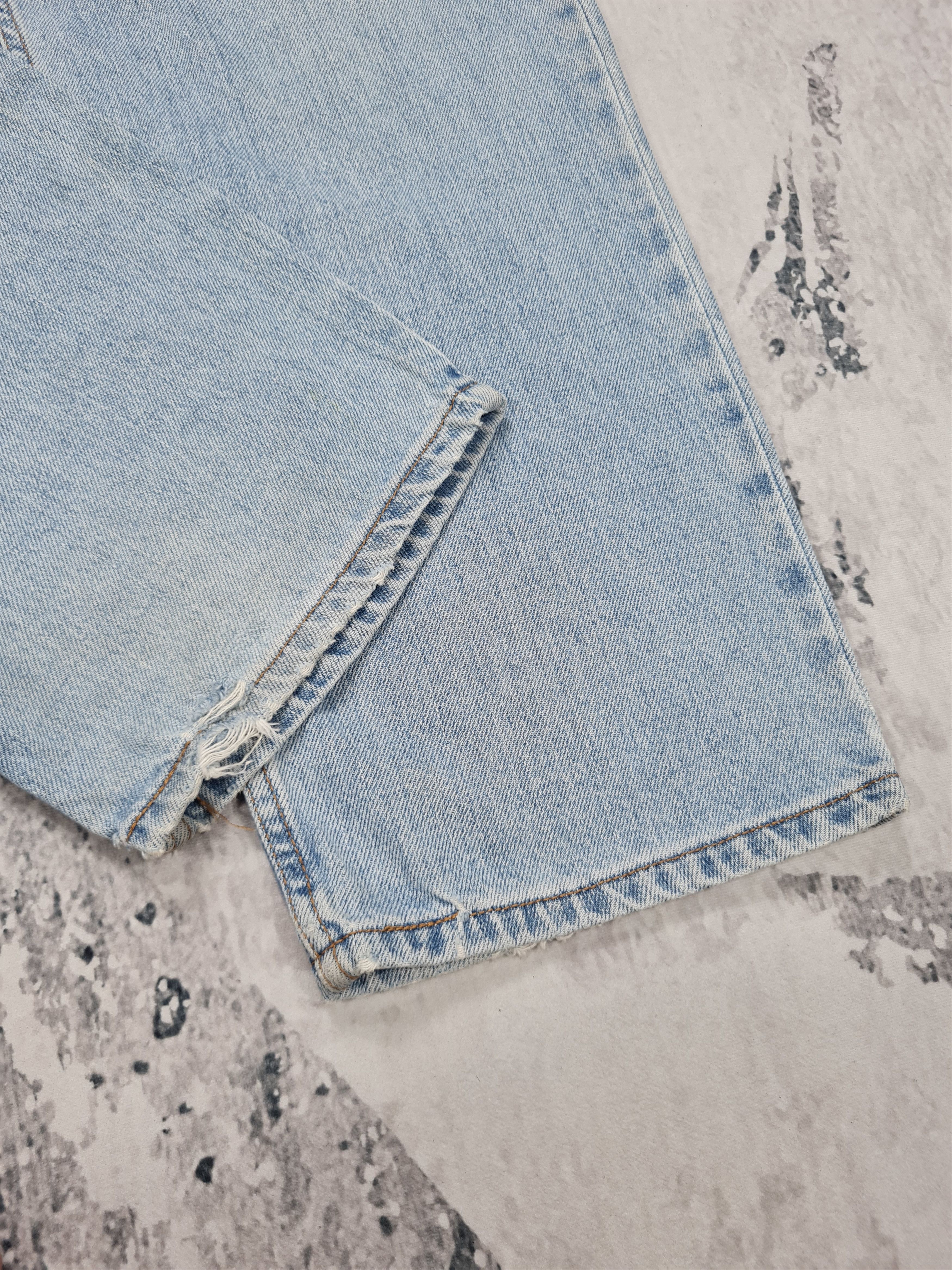 Levi's Vtg LEVIS 550 Light Wash Sun Faded Size 36X28.5 Jeans L0251 Size US 36 / EU 52 - 7 Thumbnail