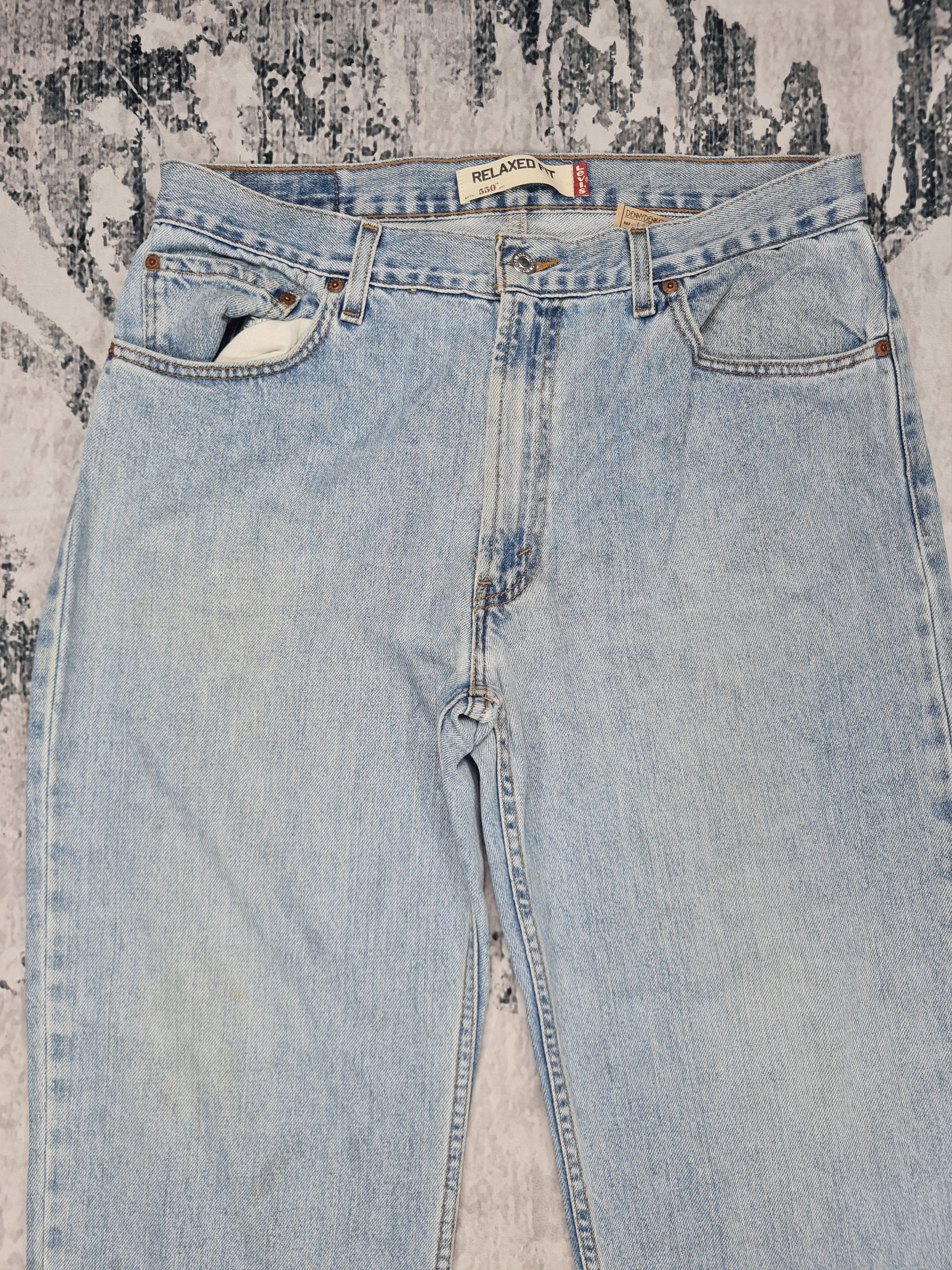 Levi's Vtg LEVIS 550 Light Wash Sun Faded Size 36X28.5 Jeans L0251 Size US 36 / EU 52 - 4 Thumbnail
