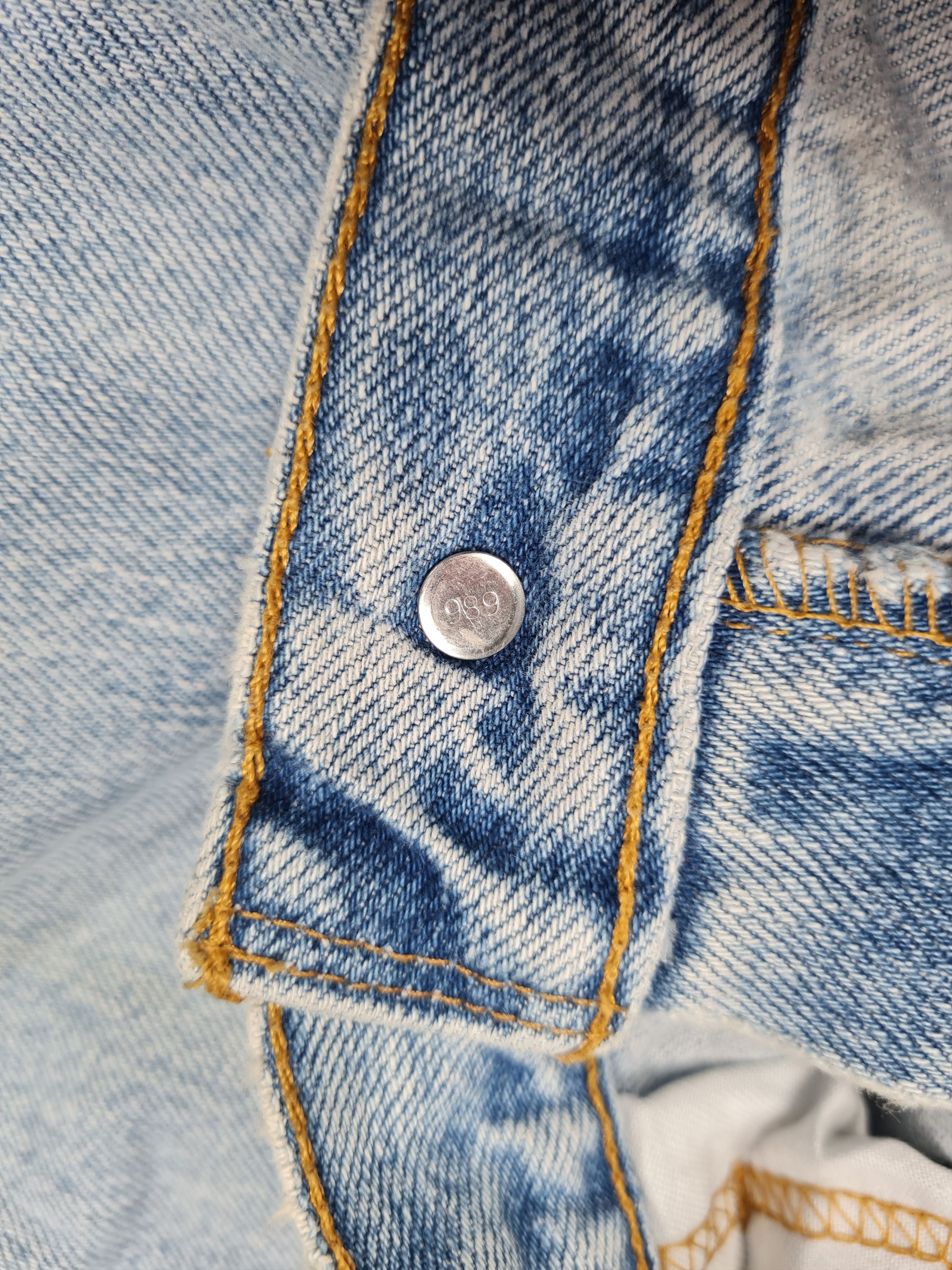 Levi's Vintage Clothing Vintage LEVIS 505 Light Wash Faded Size 30X32.5 Jeans L0200 Size US 30 / EU 46 - 8 Thumbnail