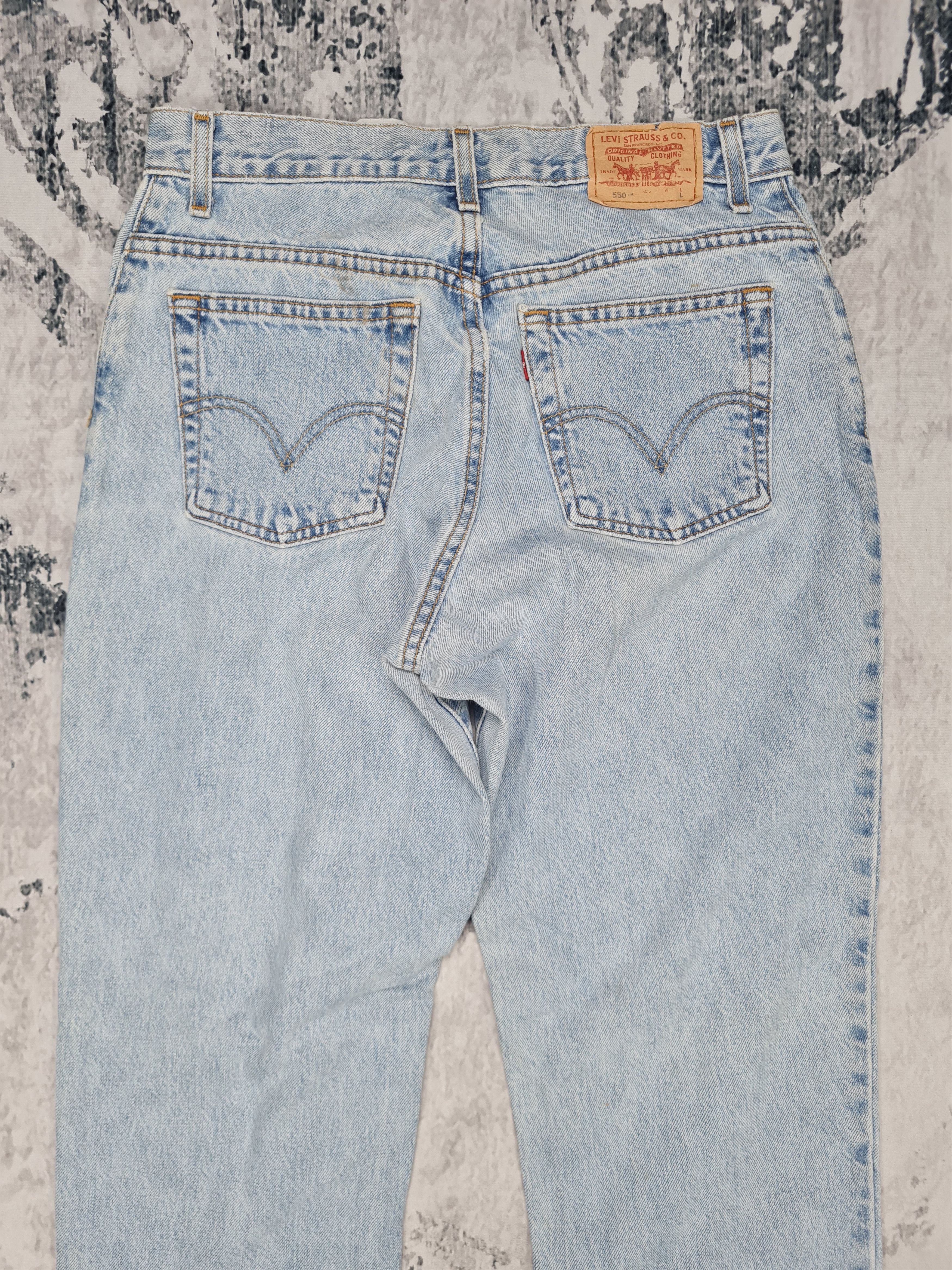 Levi's Vintage Clothing Vintage LEVIS 505 Light Wash Faded Size 30X32.5 Jeans L0200 Size US 30 / EU 46 - 4 Thumbnail