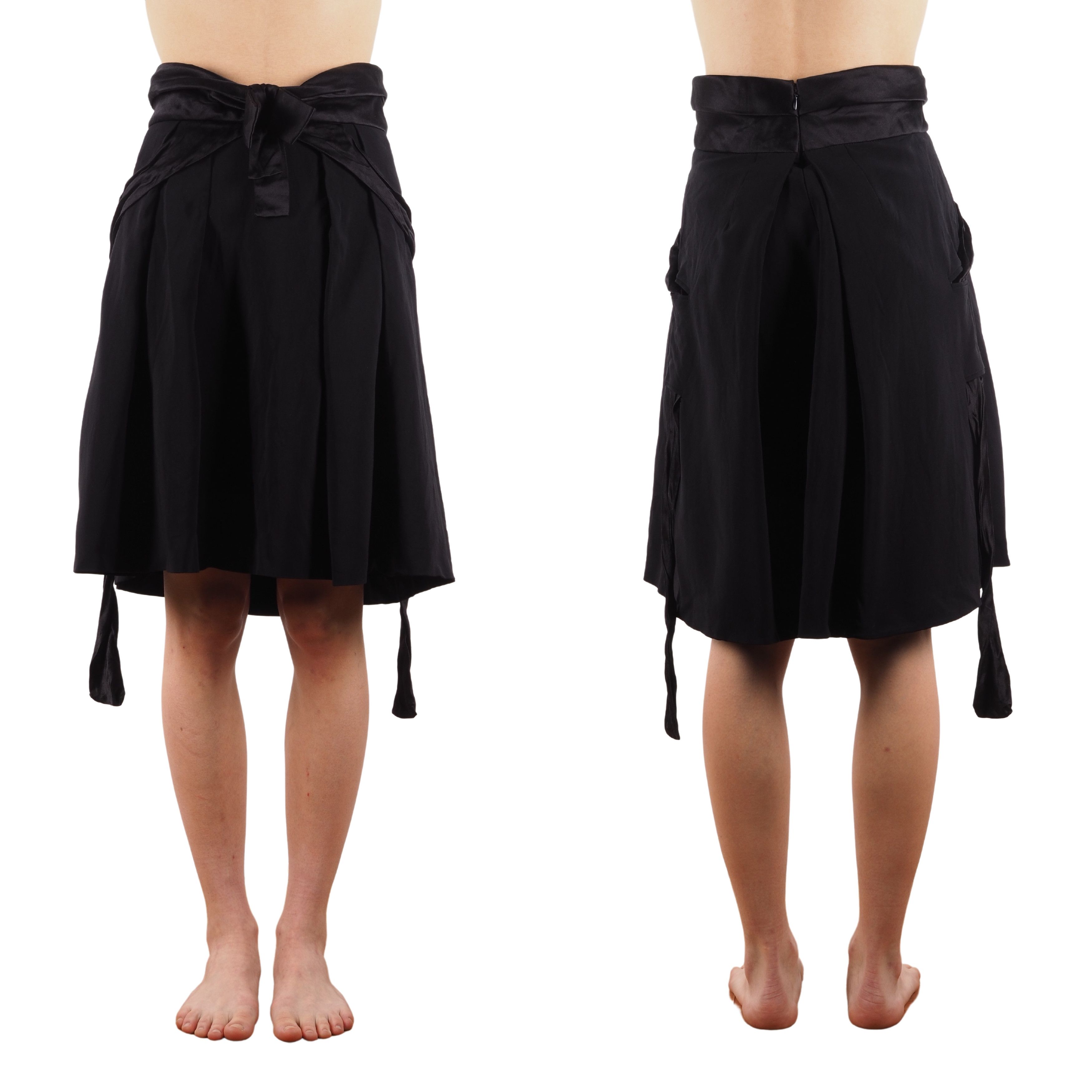 ALEXANDER McQUEEN 2008 Women's Black Silk Knee Length Skirt