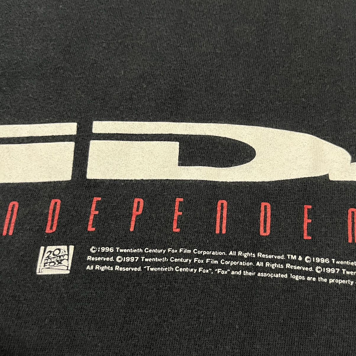 Vintage Vintage 90s Independence Day Movie Action Movie Size US L / EU 52-54 / 3 - 7 Thumbnail
