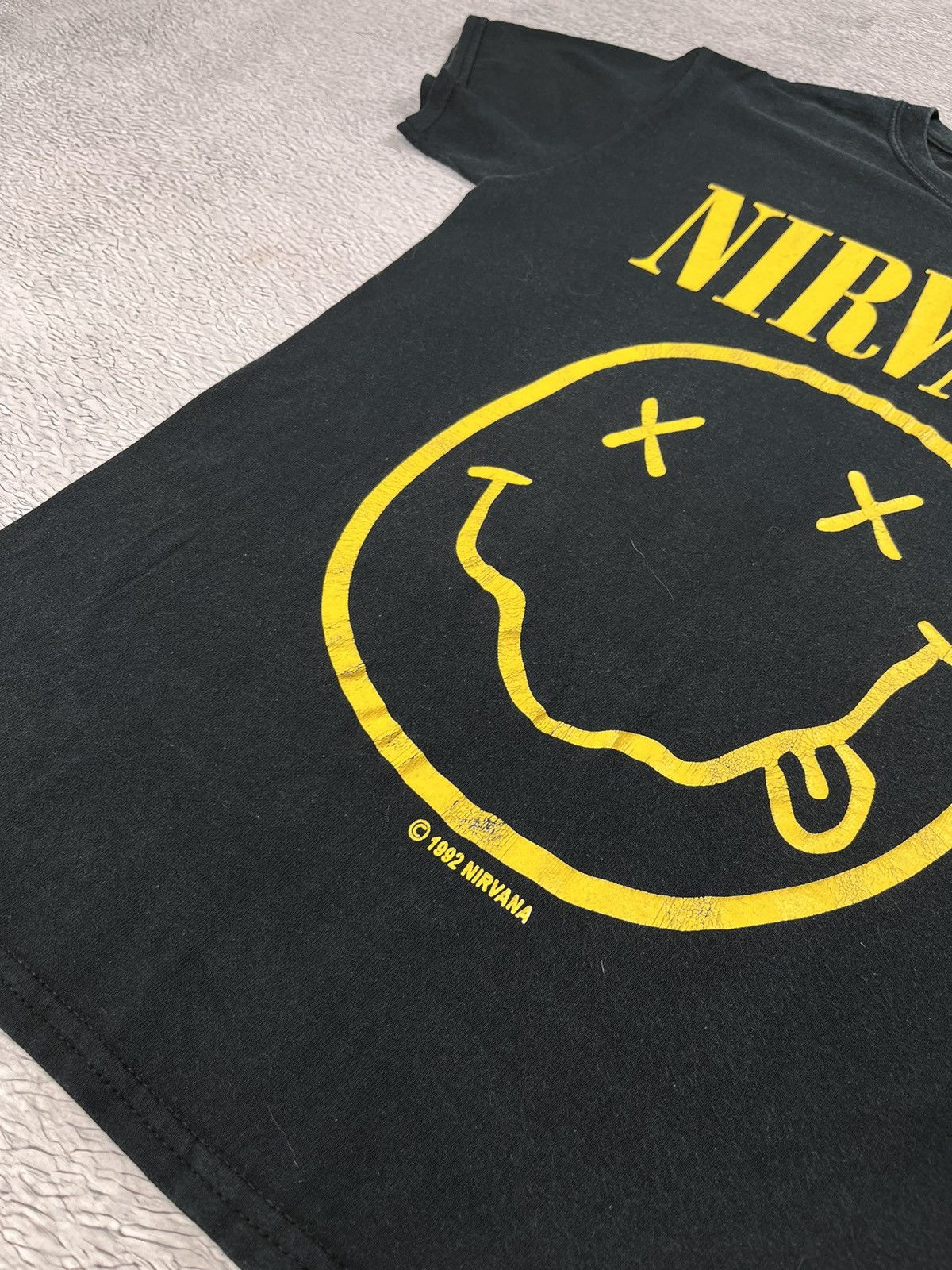 Nirvana × Vintage Vintage 1992 Nirvana smiley face t-shirt Size US S / EU 44-46 / 1 - 3 Thumbnail