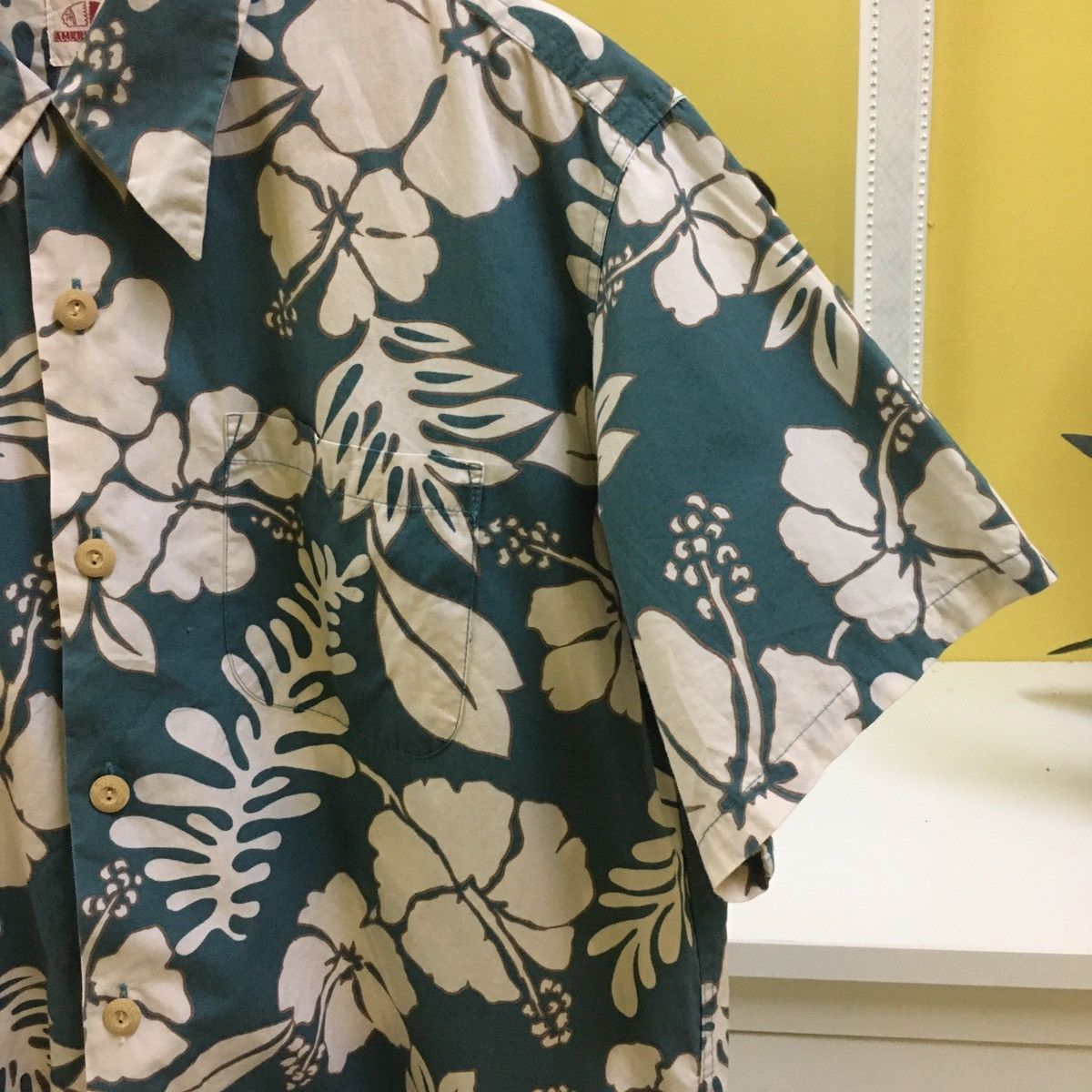 Vintage Vintage Amerincanino Hawaiian Floral Beachwear Size US L / EU 52-54 / 3 - 6 Thumbnail
