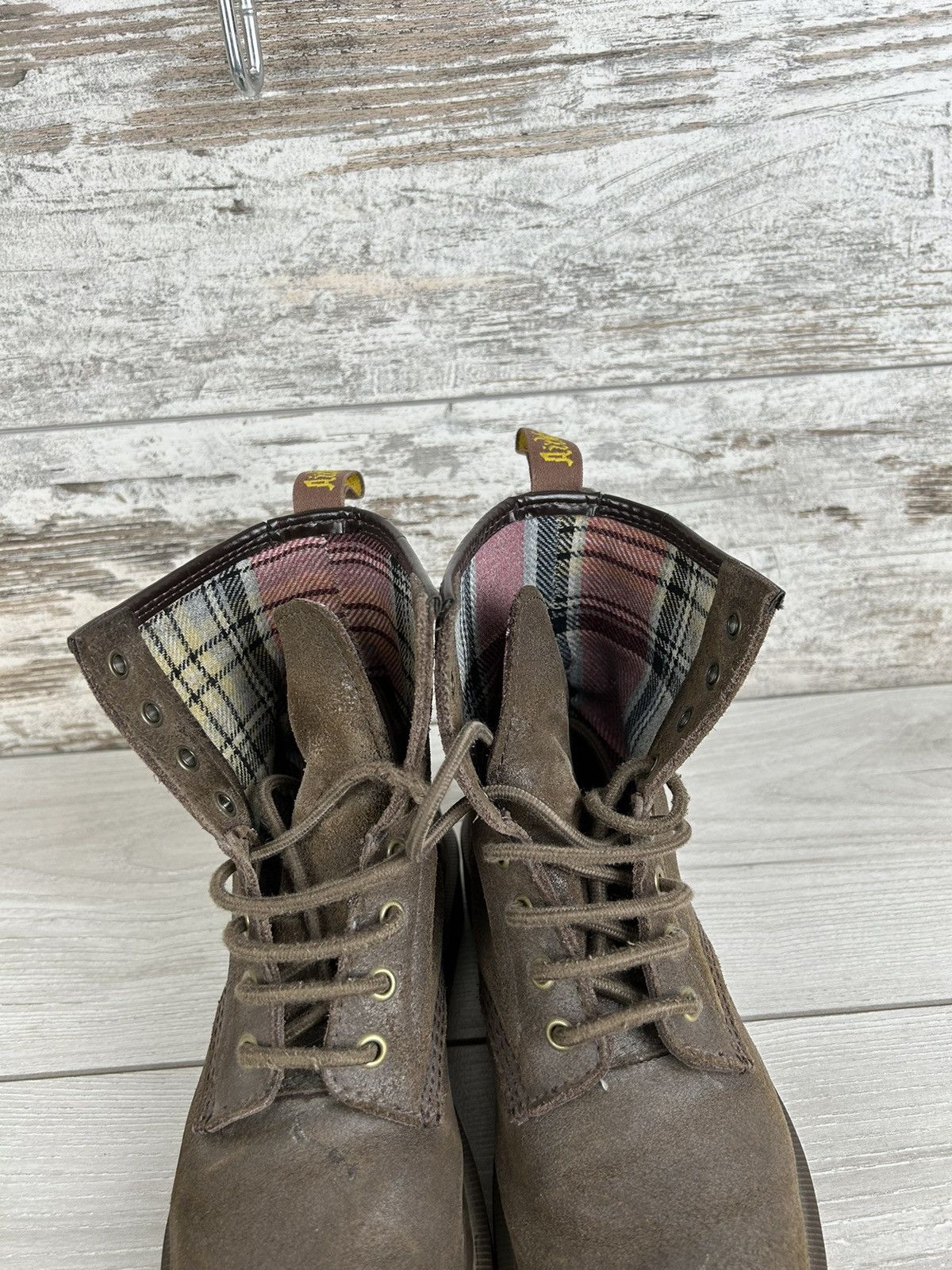 Dr. Martens × Vintage Women’s Vintage Dr.Martens leather boots sneakers y2k rare Size US 7 / IT 37 - 15 Thumbnail