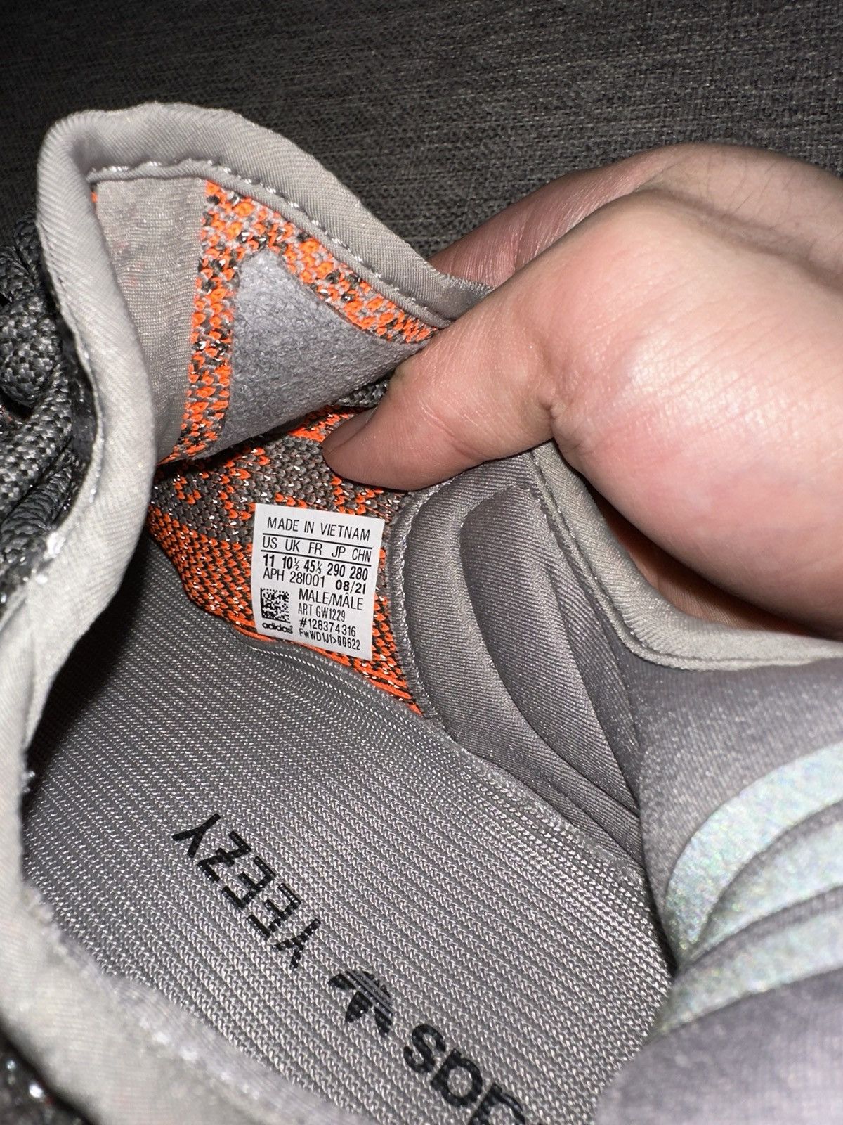 Adidas × Kanye West adidas Yeezy Boost 350 v2 Beluga Reflective Size US 11 / EU 44 - 14 Thumbnail